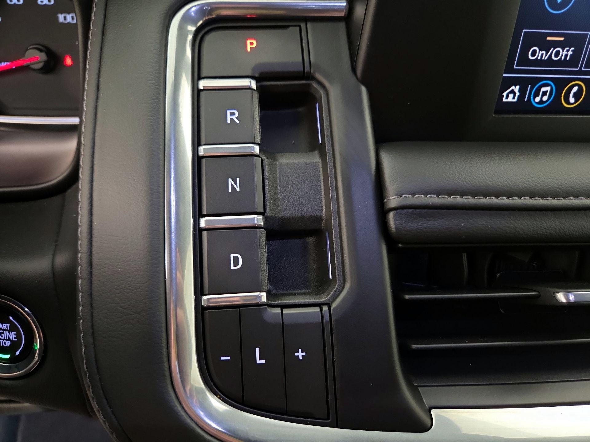 Thumbnail: 2023 Chevrolet Tahoe - 16