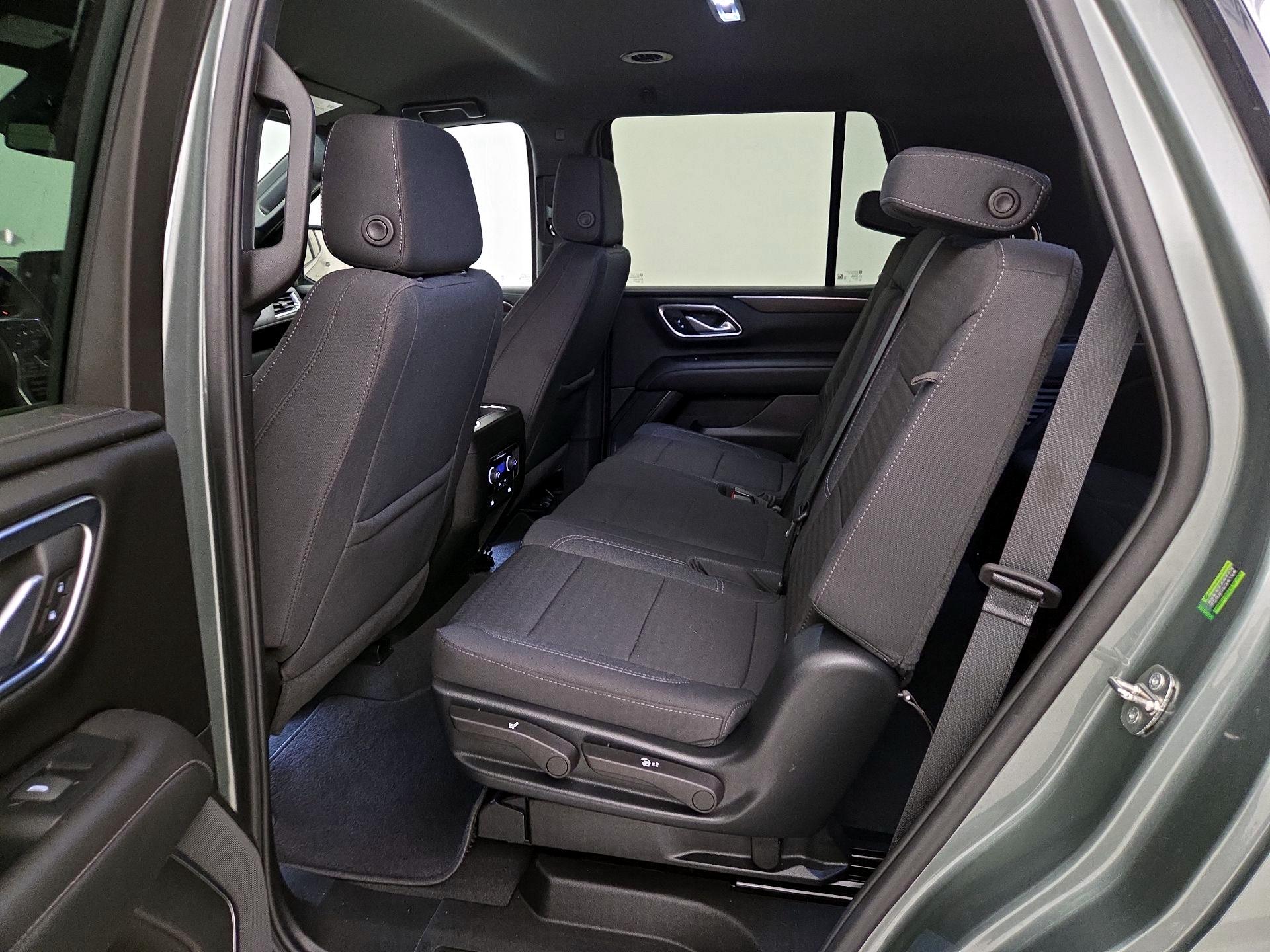 Thumbnail: 2023 Chevrolet Tahoe - 18