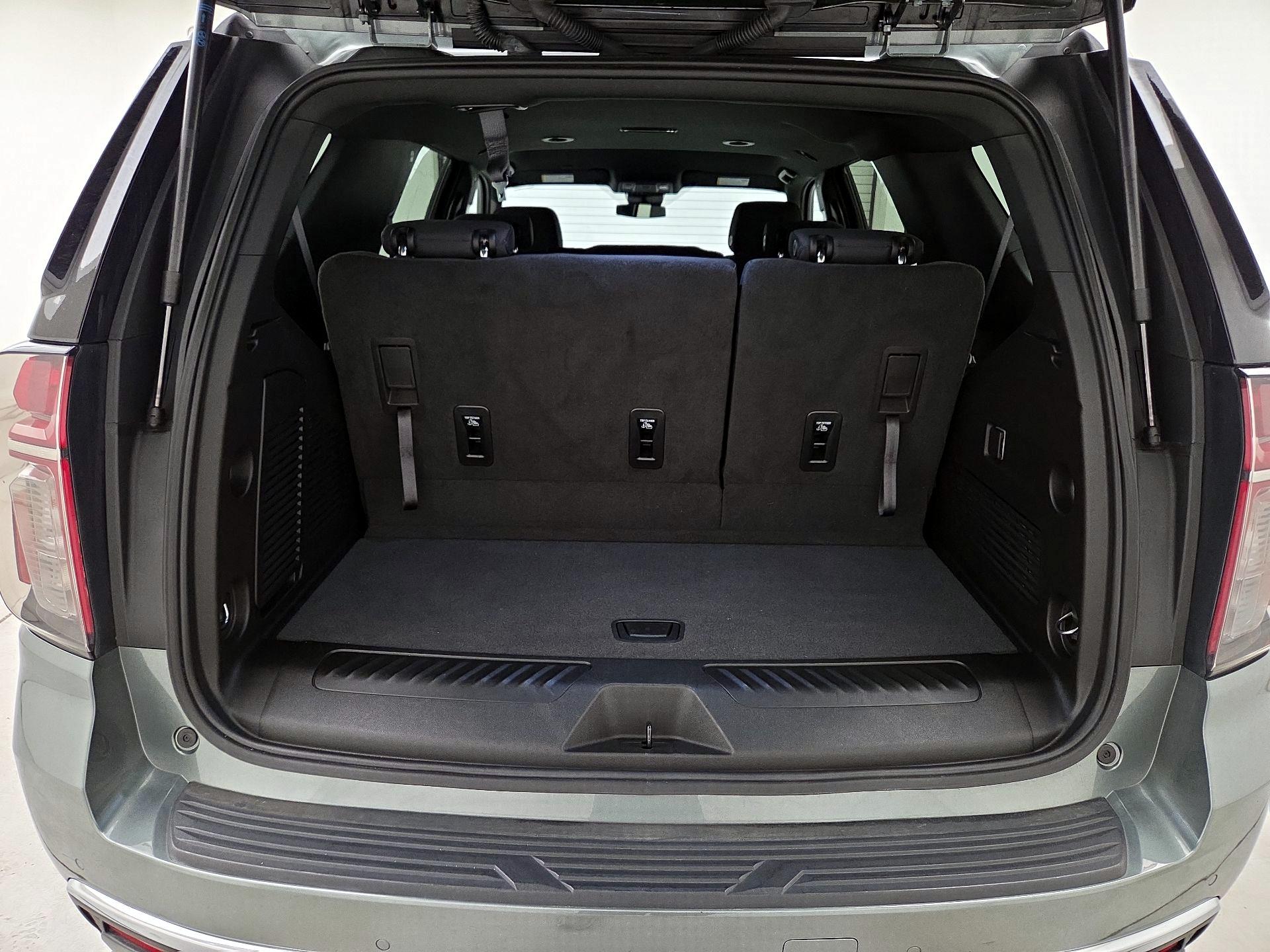 Thumbnail: 2023 Chevrolet Tahoe - 19