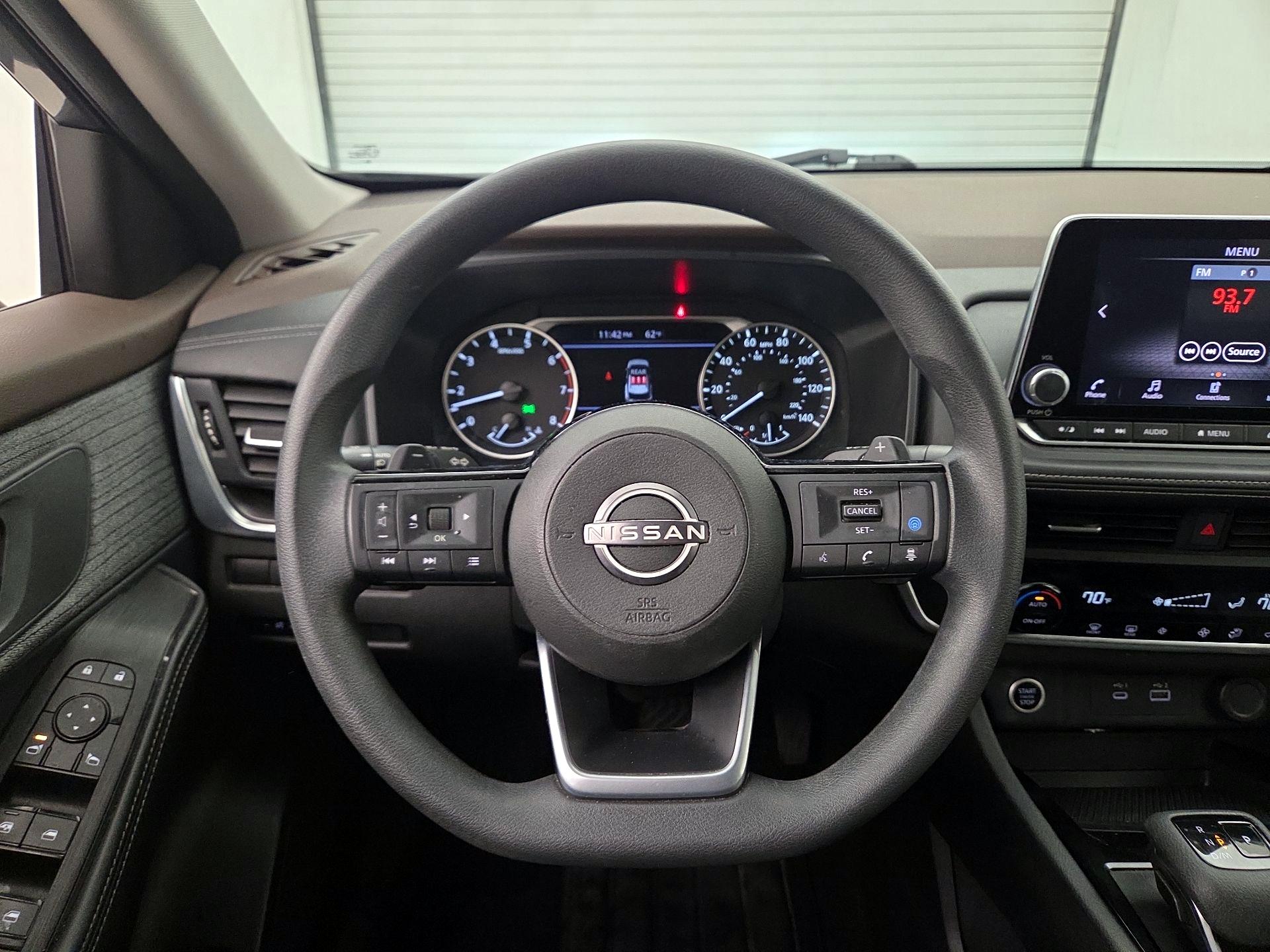 Thumbnail: 2023 Nissan Rogue - 10