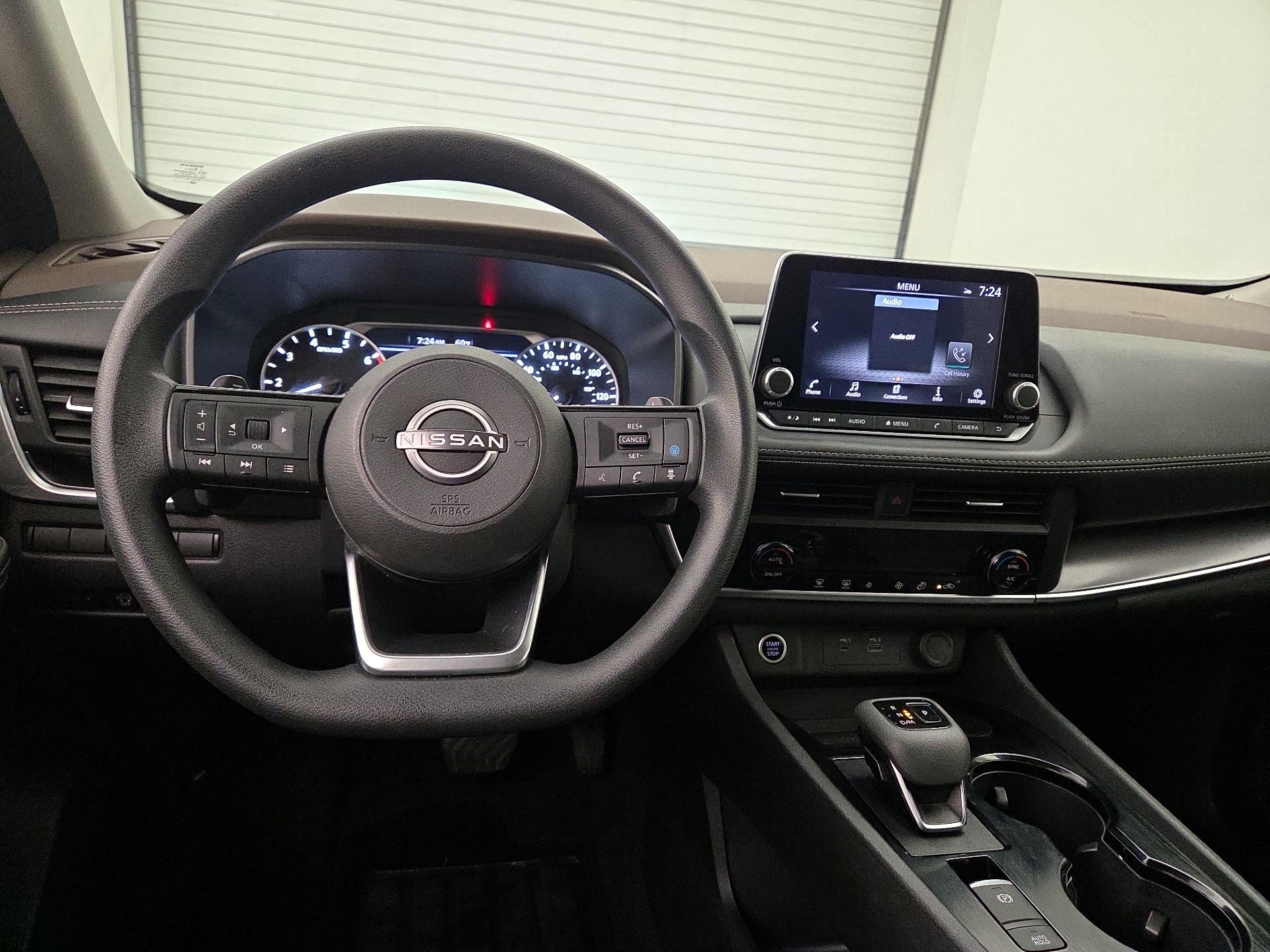 Thumbnail: 2023 Nissan Rogue - 10