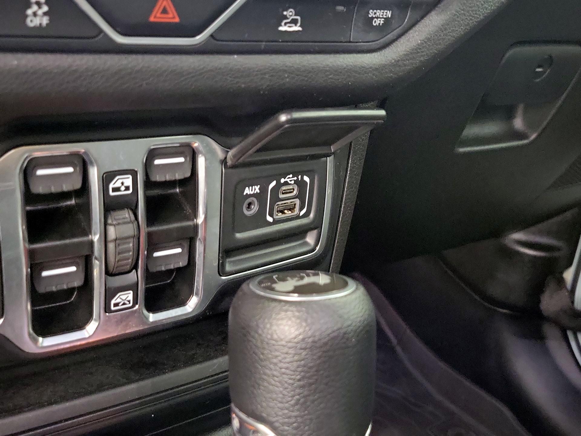 Thumbnail: 2024 Jeep Wrangler - 18