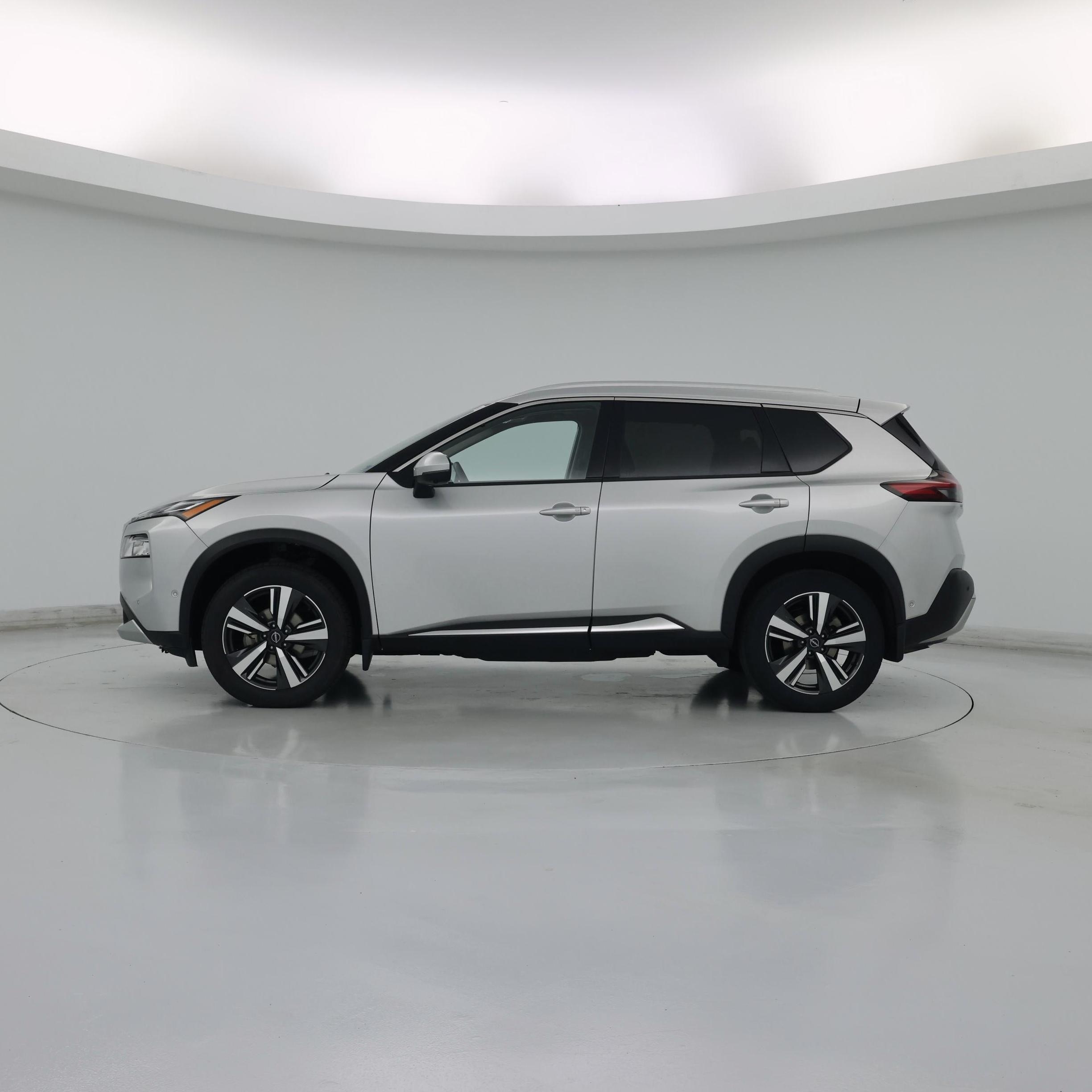 Thumbnail: 2023 Nissan Rogue - 3
