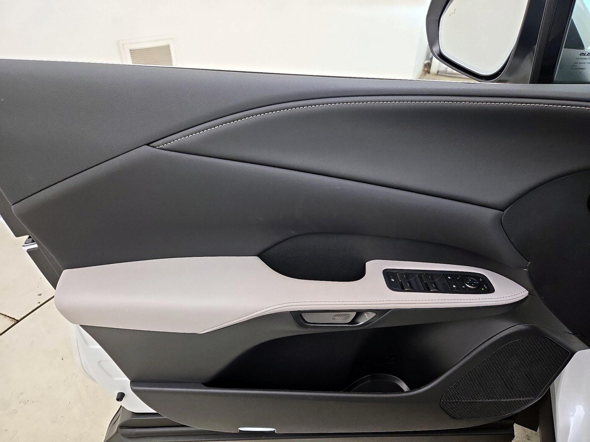 Thumbnail: 2025 Lexus RX - 12