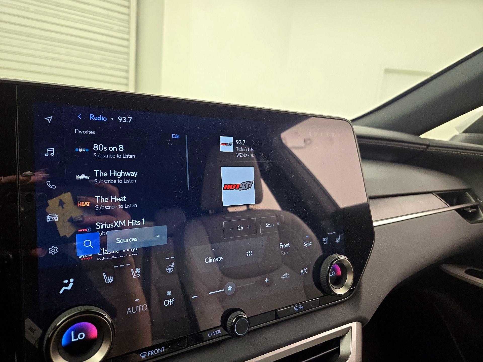 Thumbnail: 2025 Lexus RX - 15