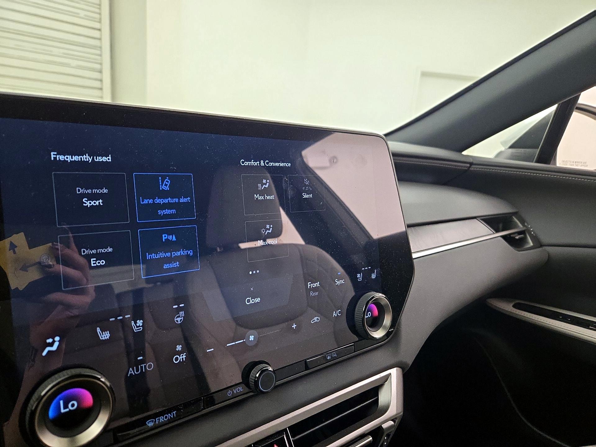 Thumbnail: 2025 Lexus RX - 16