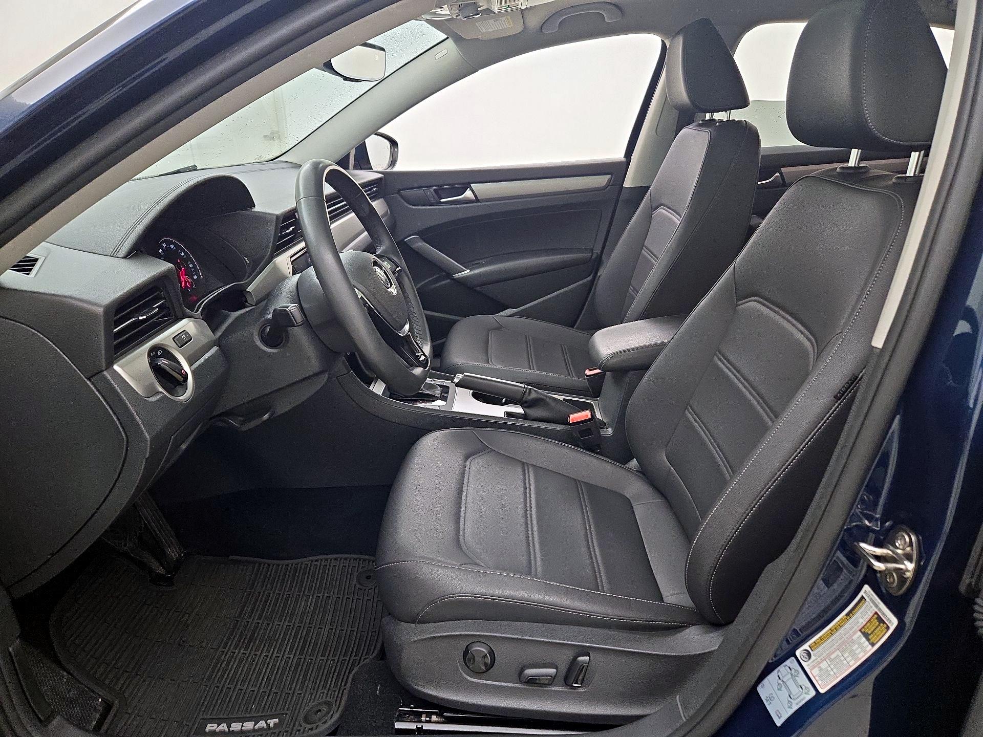 Thumbnail: 2022 Volkswagen Passat - 11