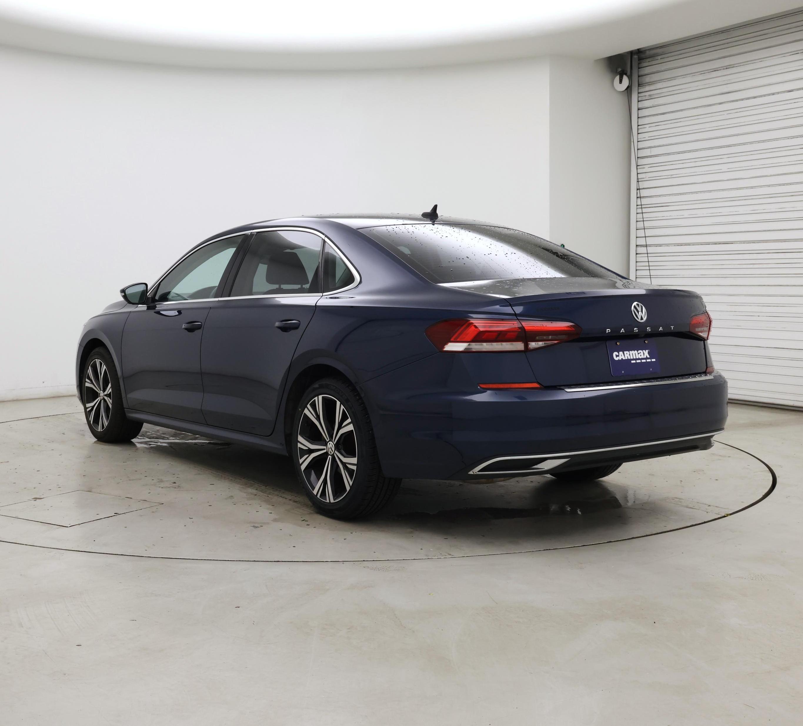 Thumbnail: 2022 Volkswagen Passat - 2