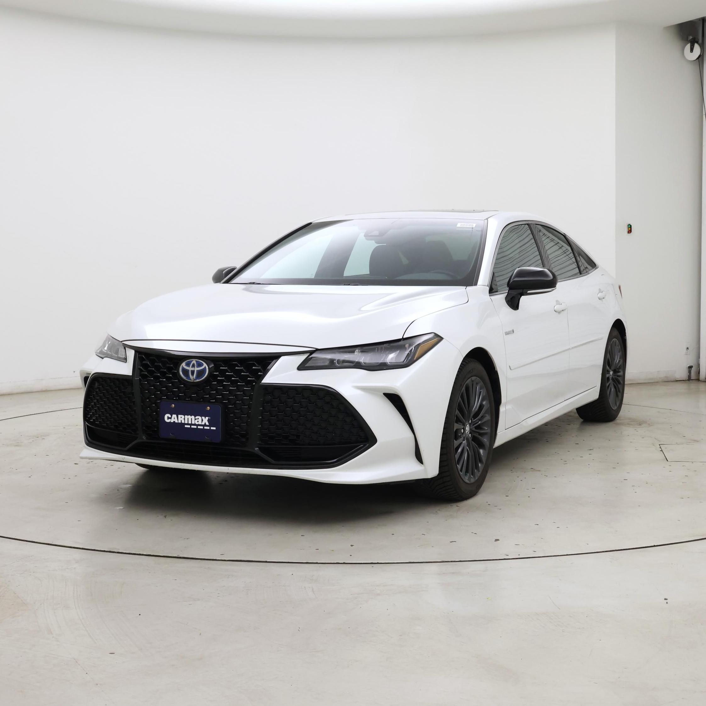 Thumbnail: 2019 Toyota Avalon - 4