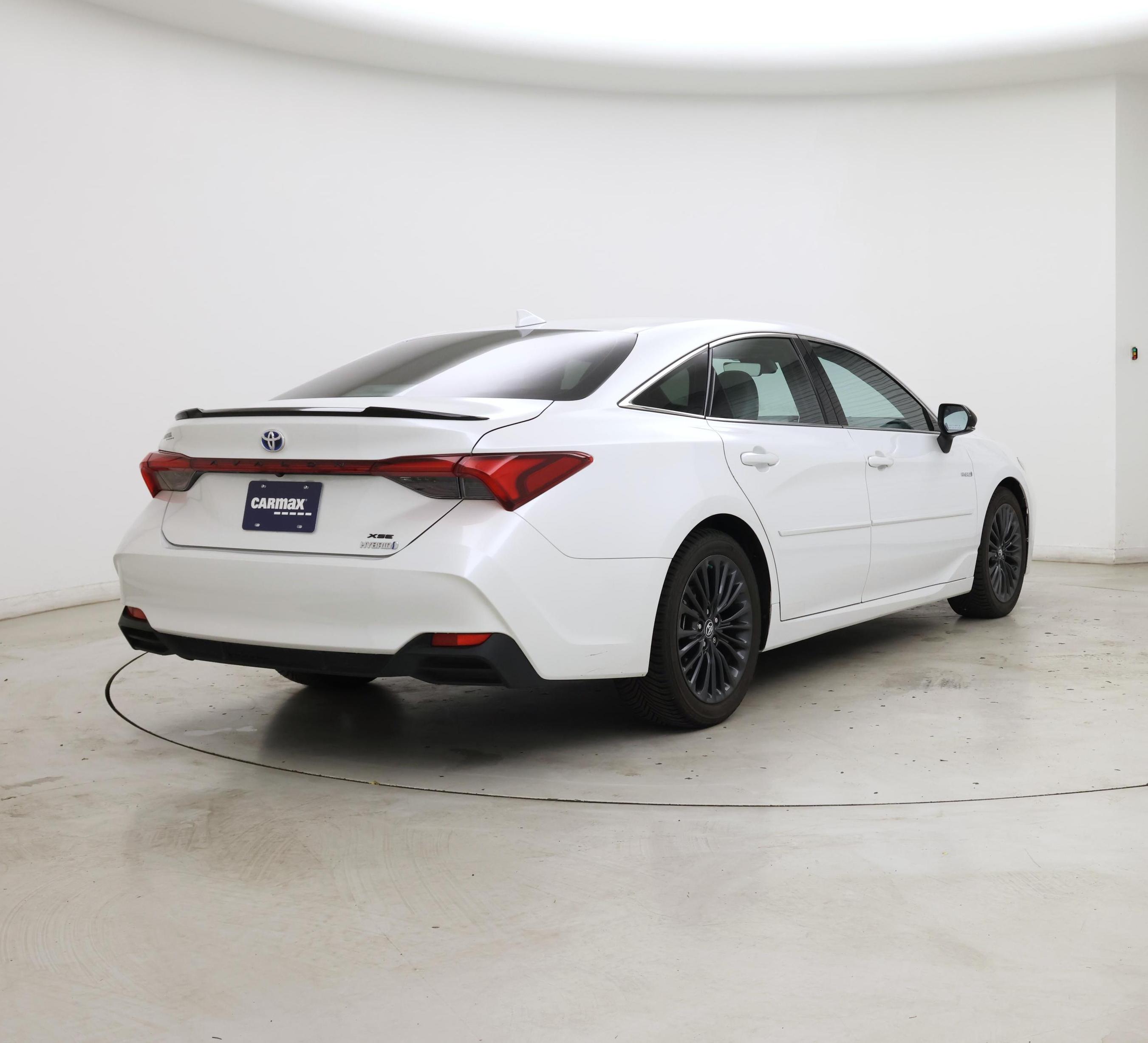 Thumbnail: 2019 Toyota Avalon - 8