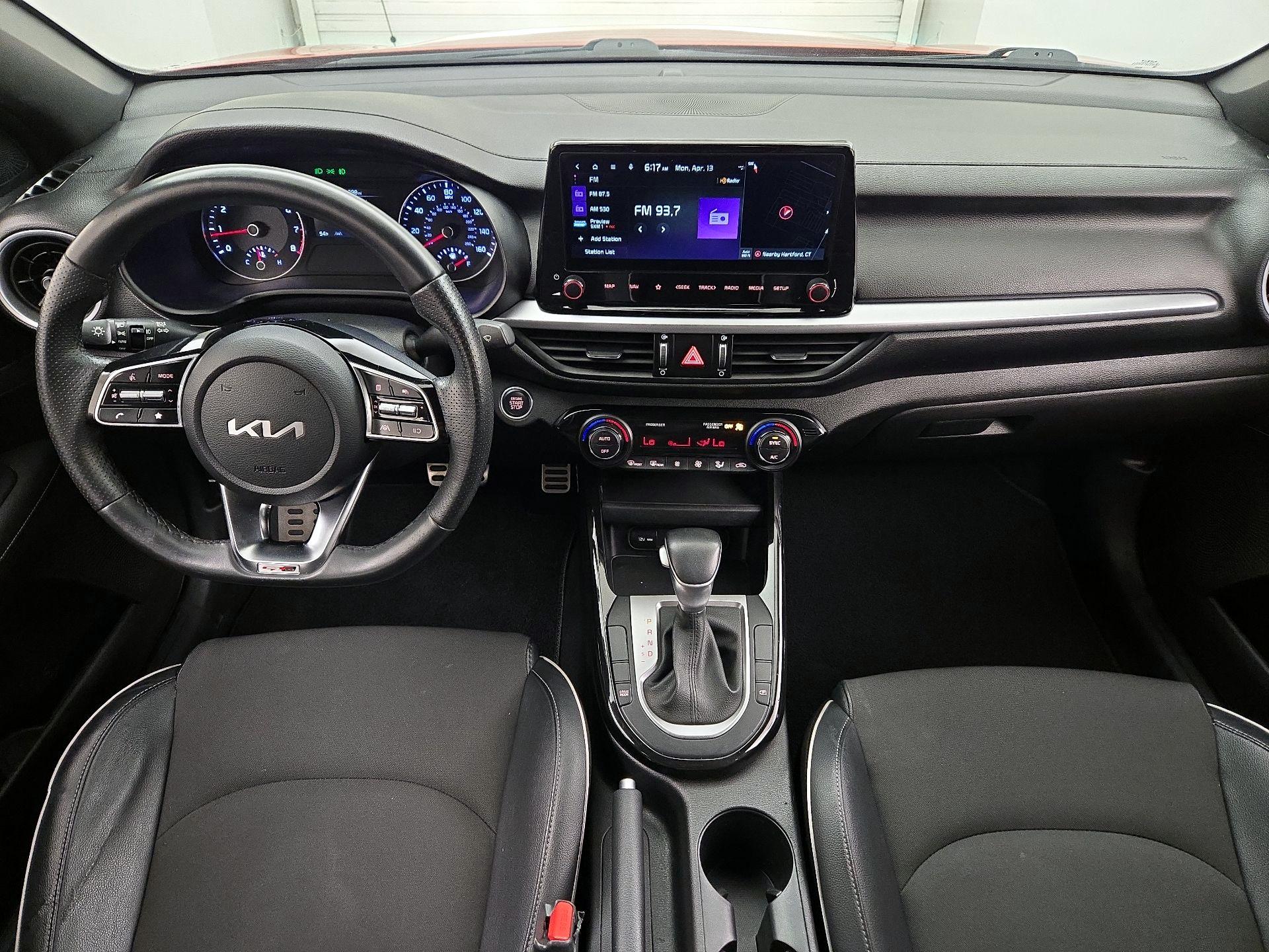 Thumbnail: 2023 Kia Forte - 9