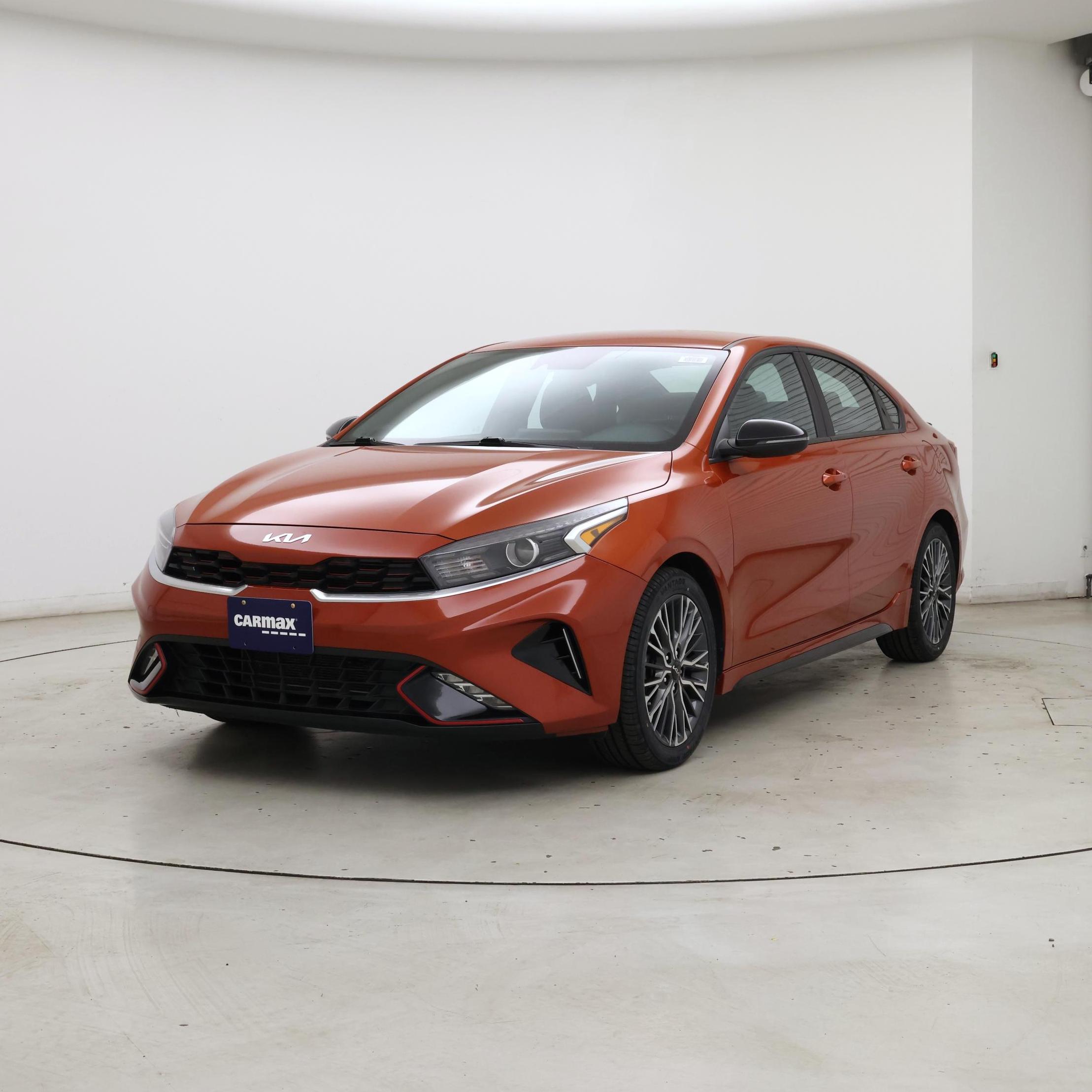 Thumbnail: 2023 Kia Forte - 4