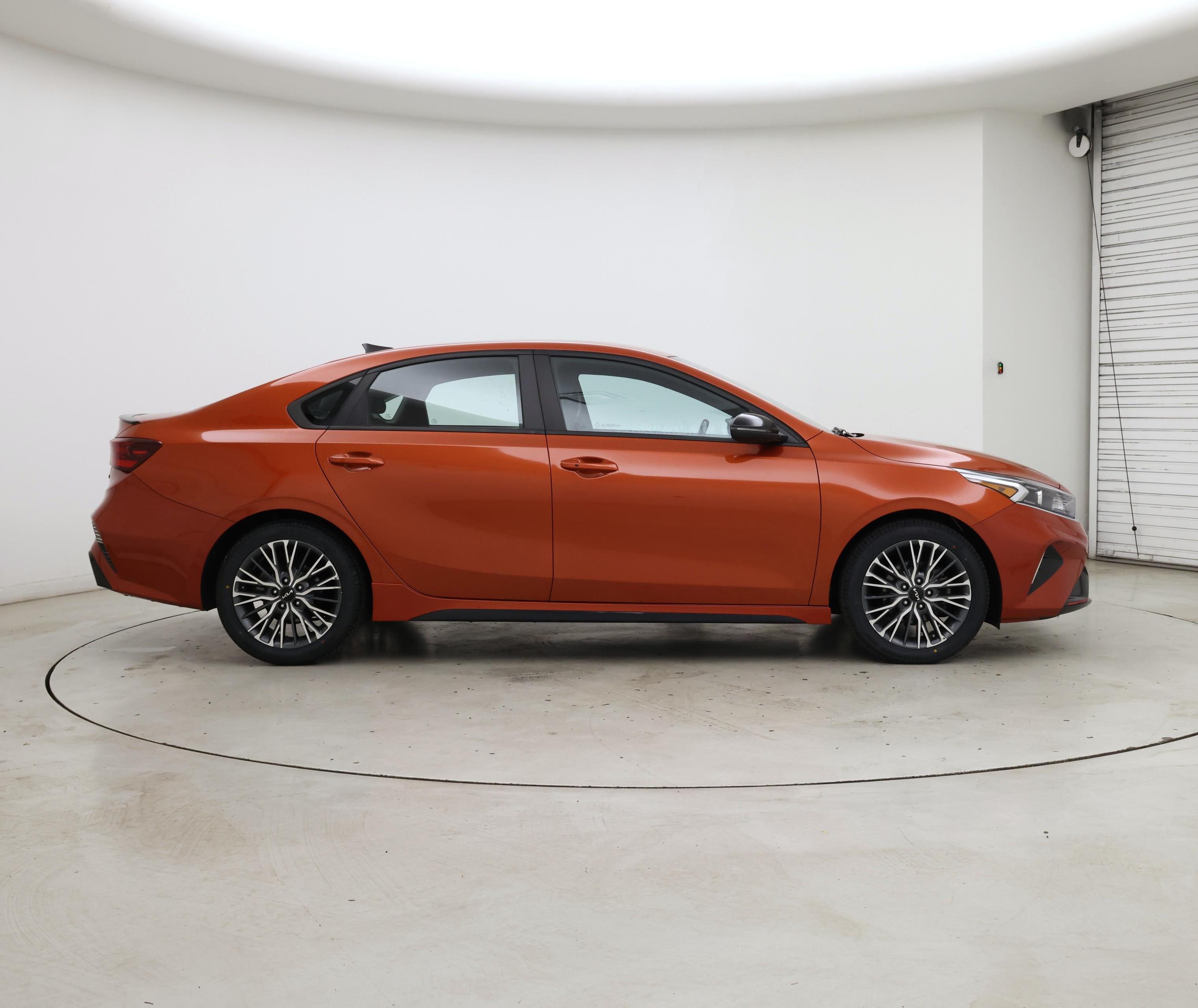 Thumbnail: 2023 Kia Forte - 7