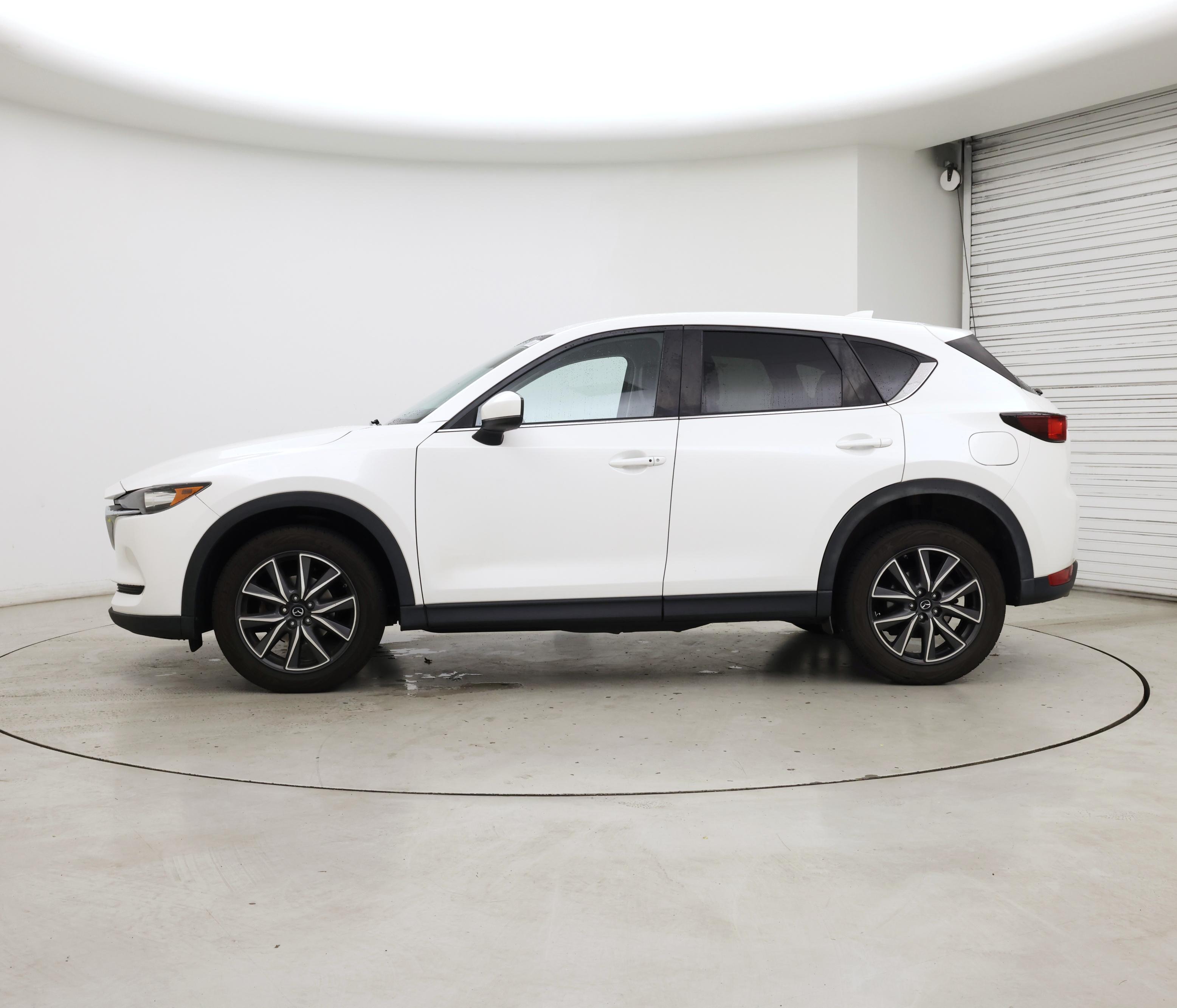 Thumbnail: 2018 Mazda CX-5 - 3