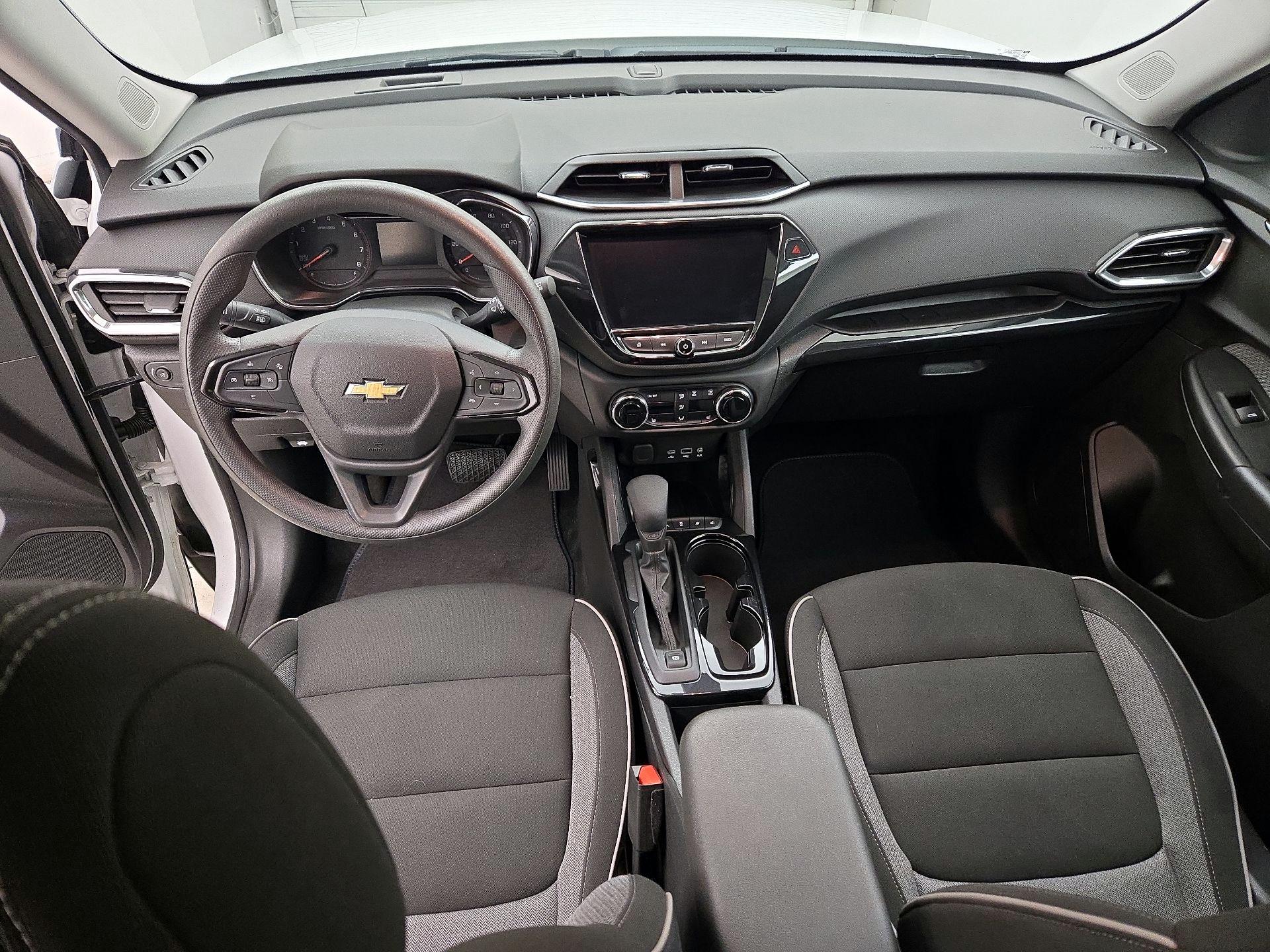 Thumbnail: 2023 Chevrolet TrailBlazer - 9