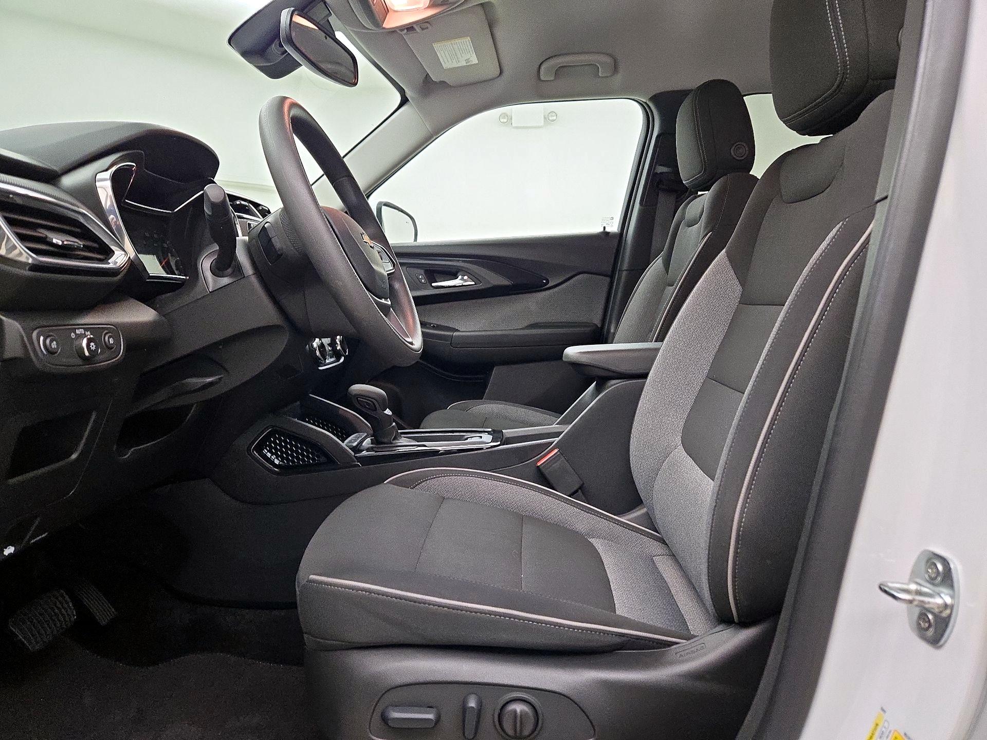 Thumbnail: 2023 Chevrolet TrailBlazer - 11