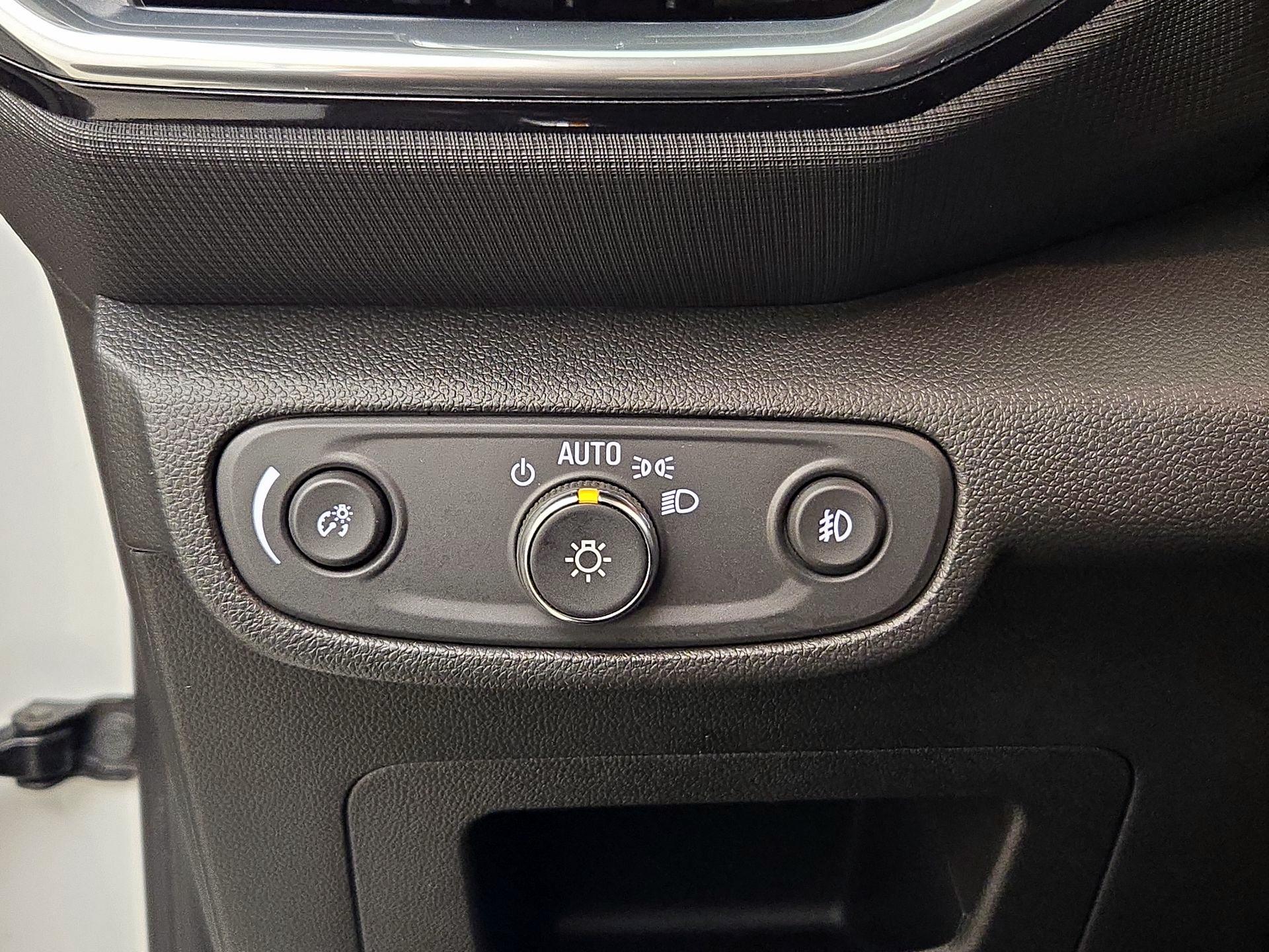 Thumbnail: 2023 Chevrolet TrailBlazer - 13