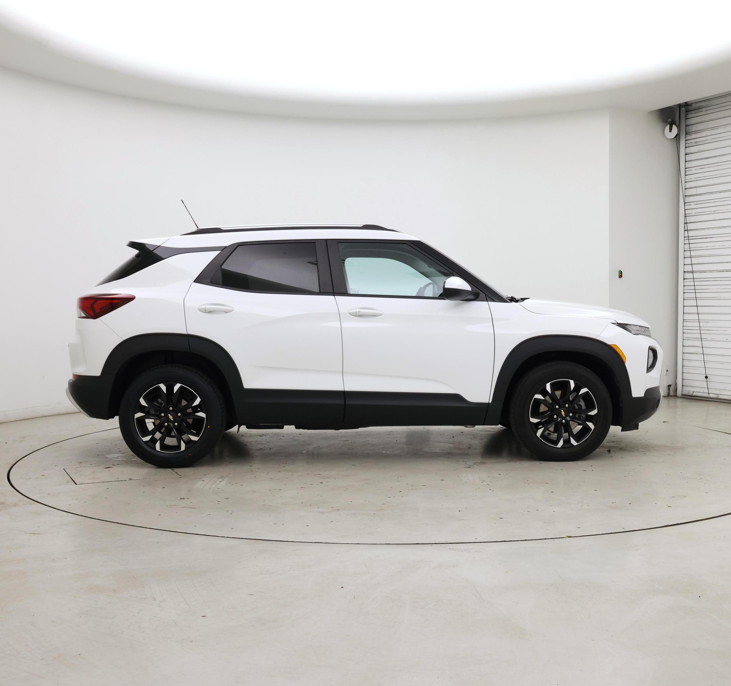 Thumbnail: 2023 Chevrolet TrailBlazer - 7