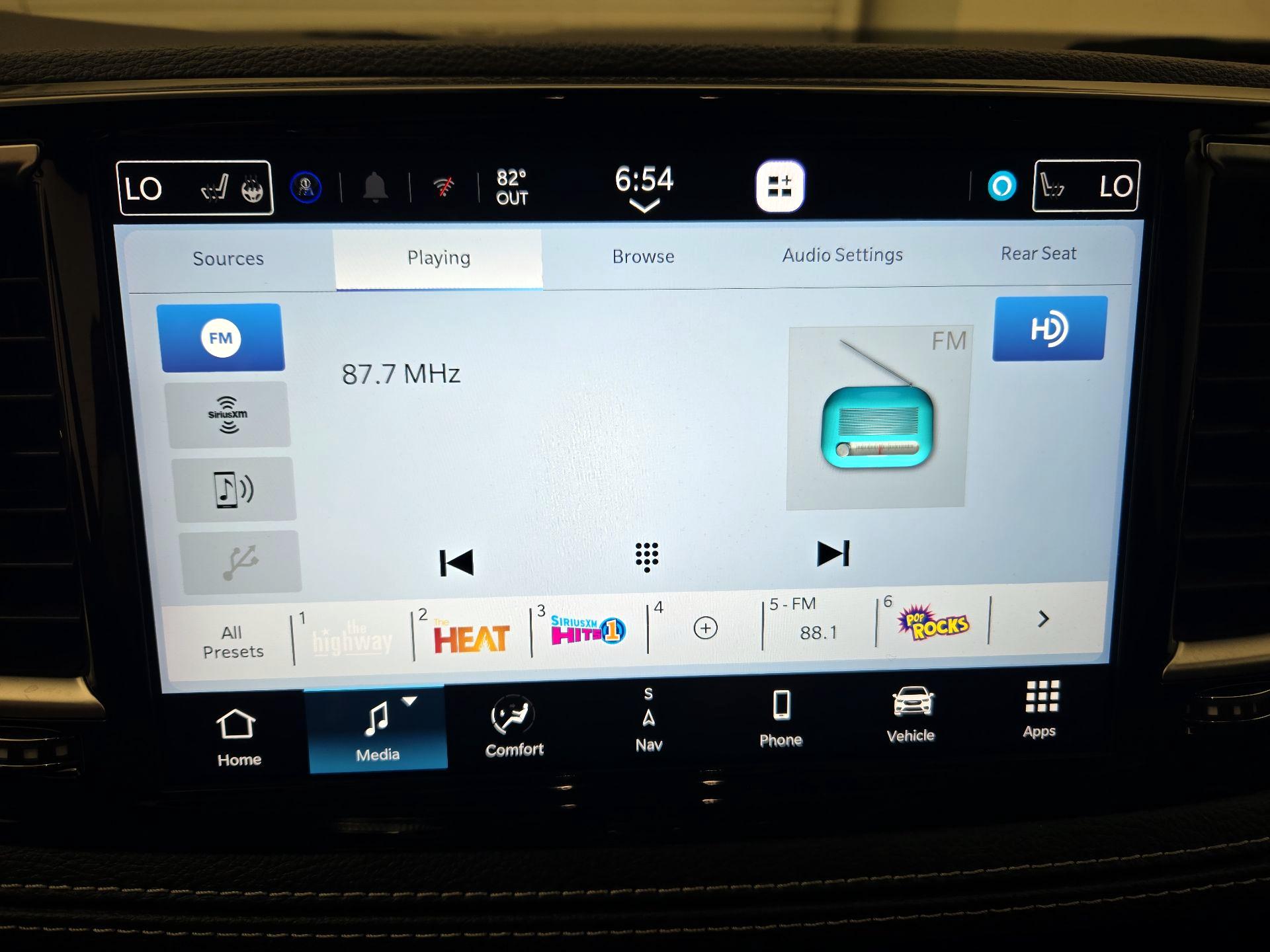 Thumbnail: 2025 Chrysler Pacifica - 14