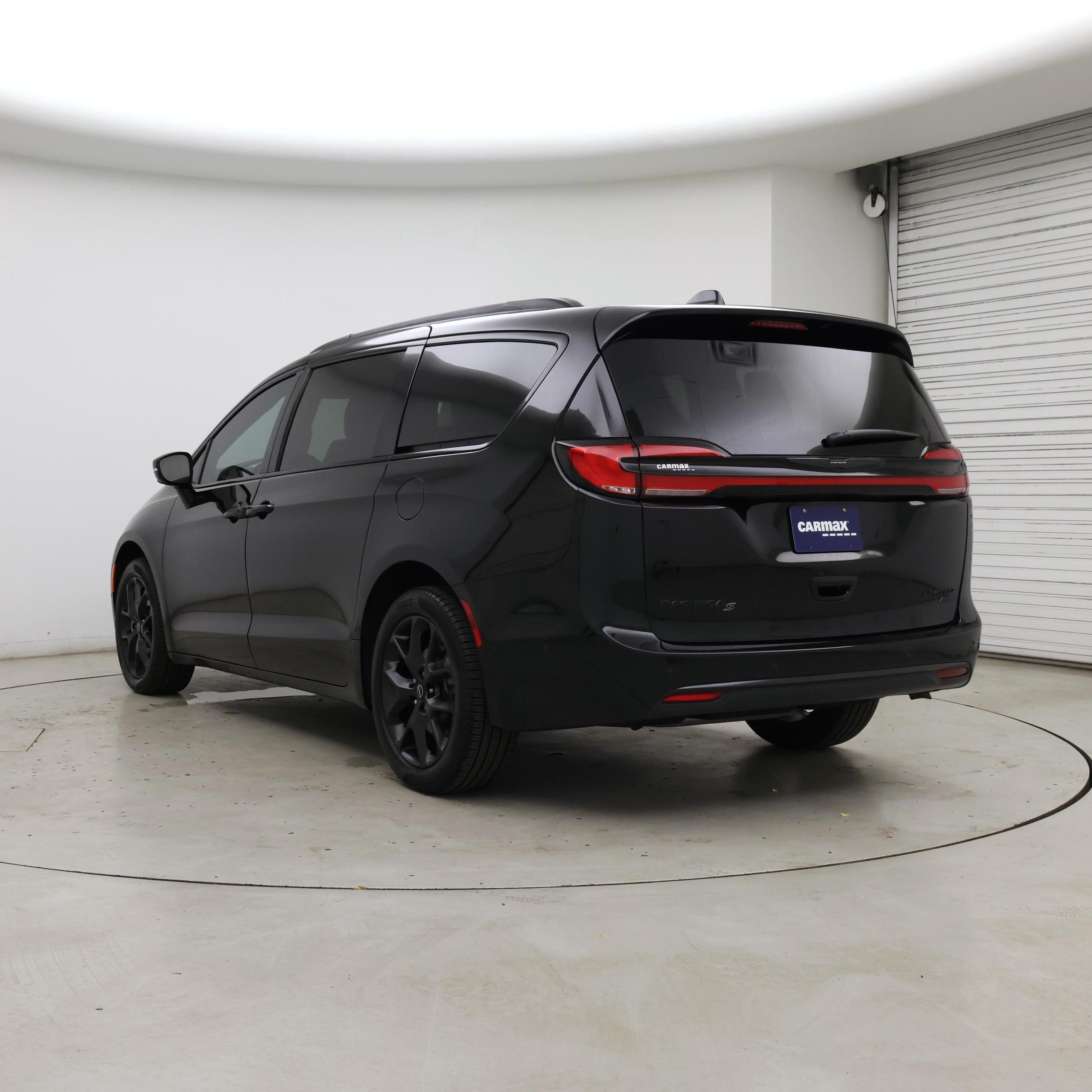 Thumbnail: 2025 Chrysler Pacifica - 2