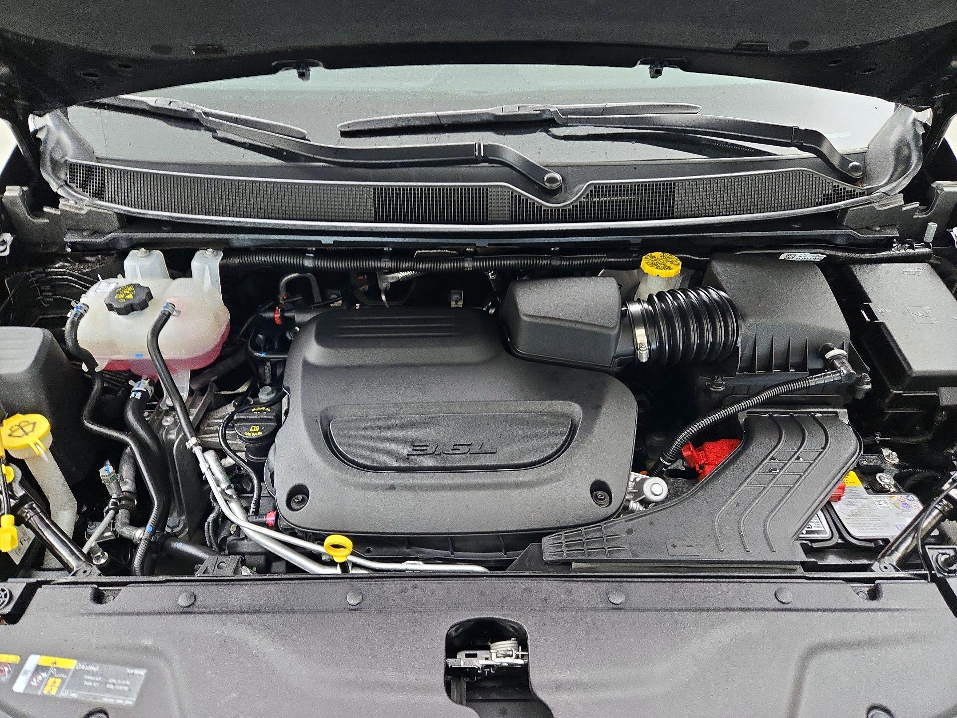 Thumbnail: 2025 Chrysler Pacifica - 19