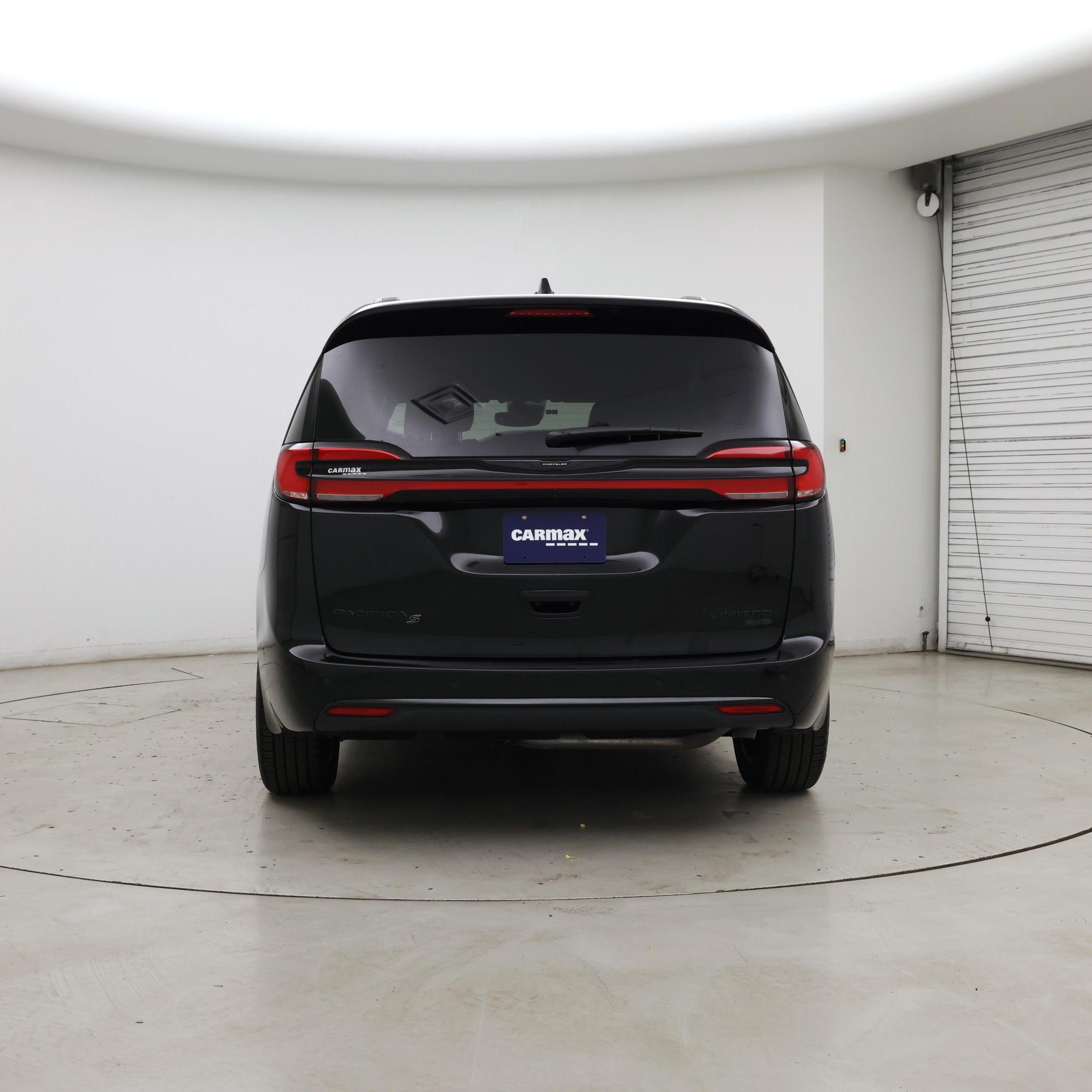 Thumbnail: 2025 Chrysler Pacifica - 6