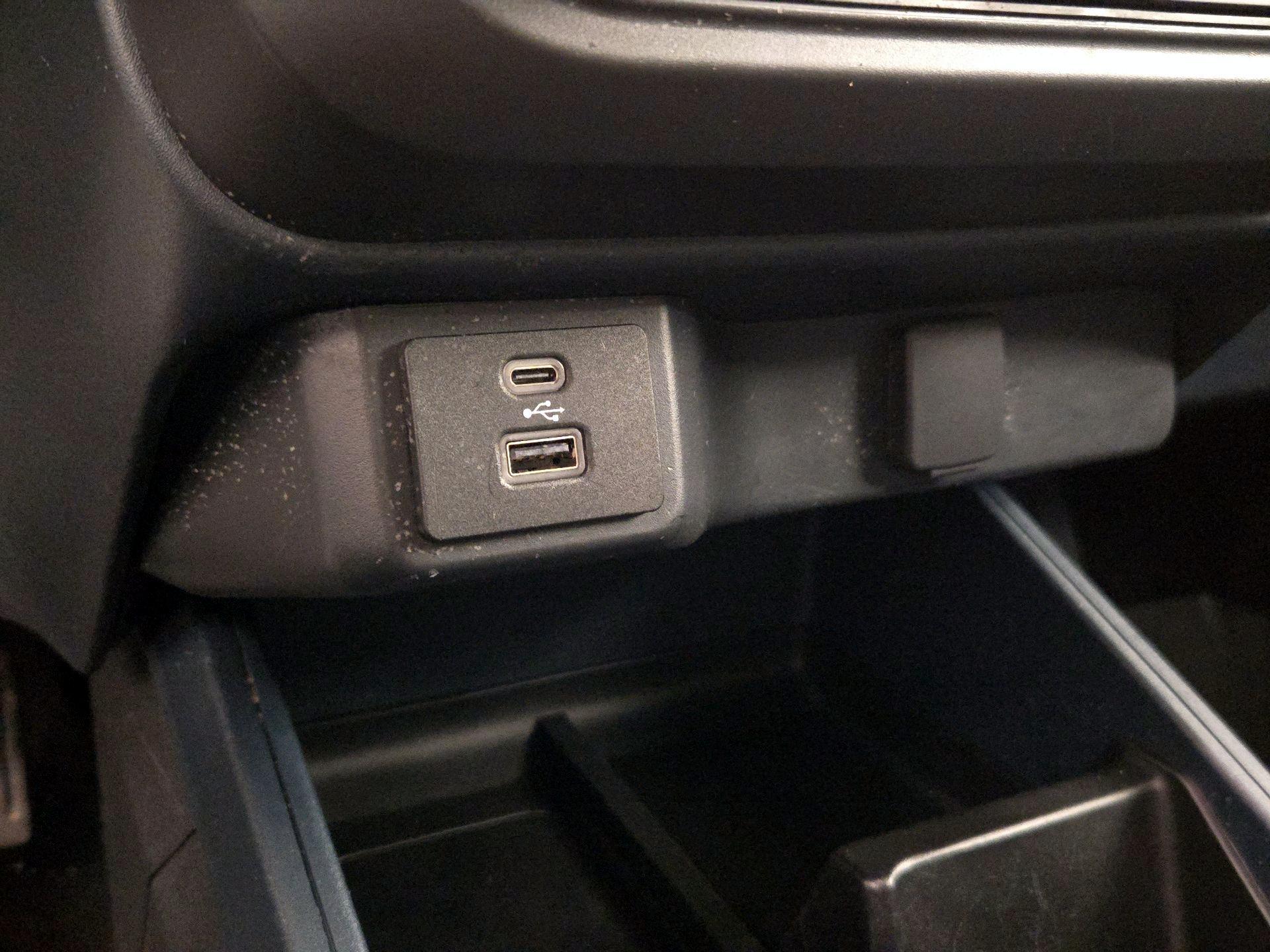 Thumbnail: 2022 Ford Maverick - 18