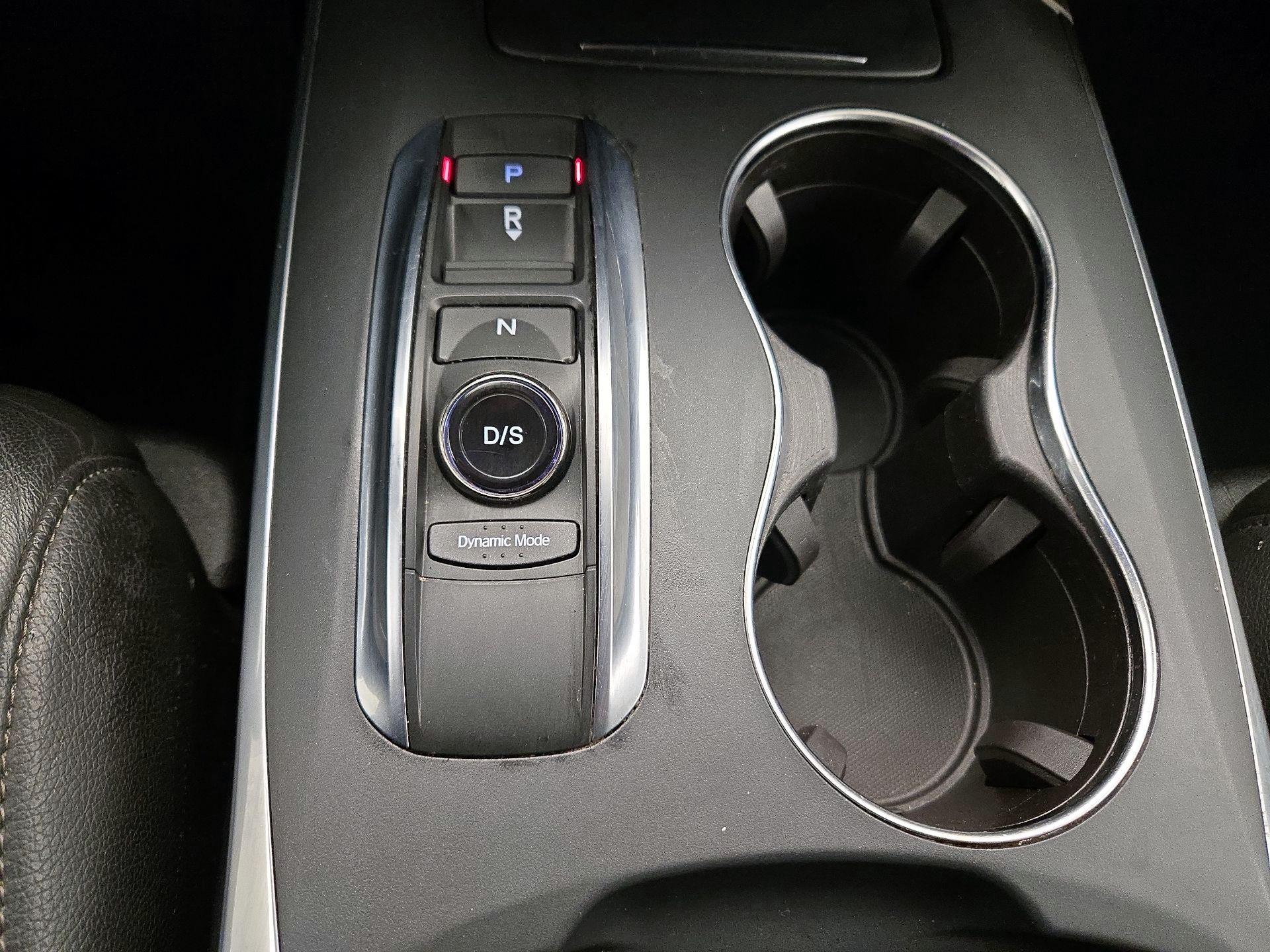 Thumbnail: 2017 Acura MDX - 18