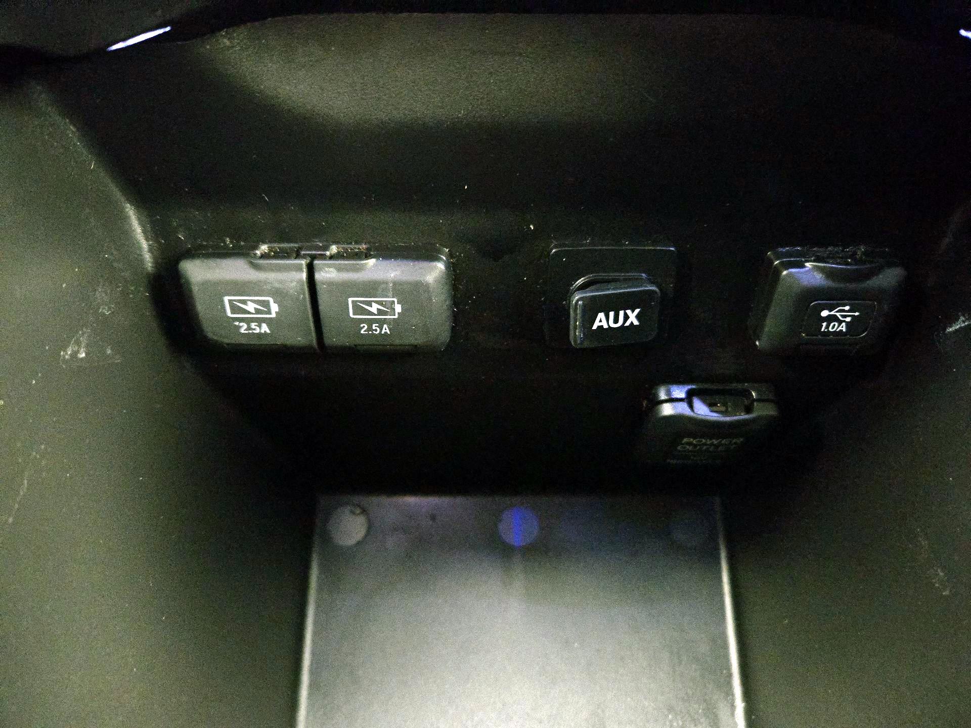 Thumbnail: 2017 Acura MDX - 19