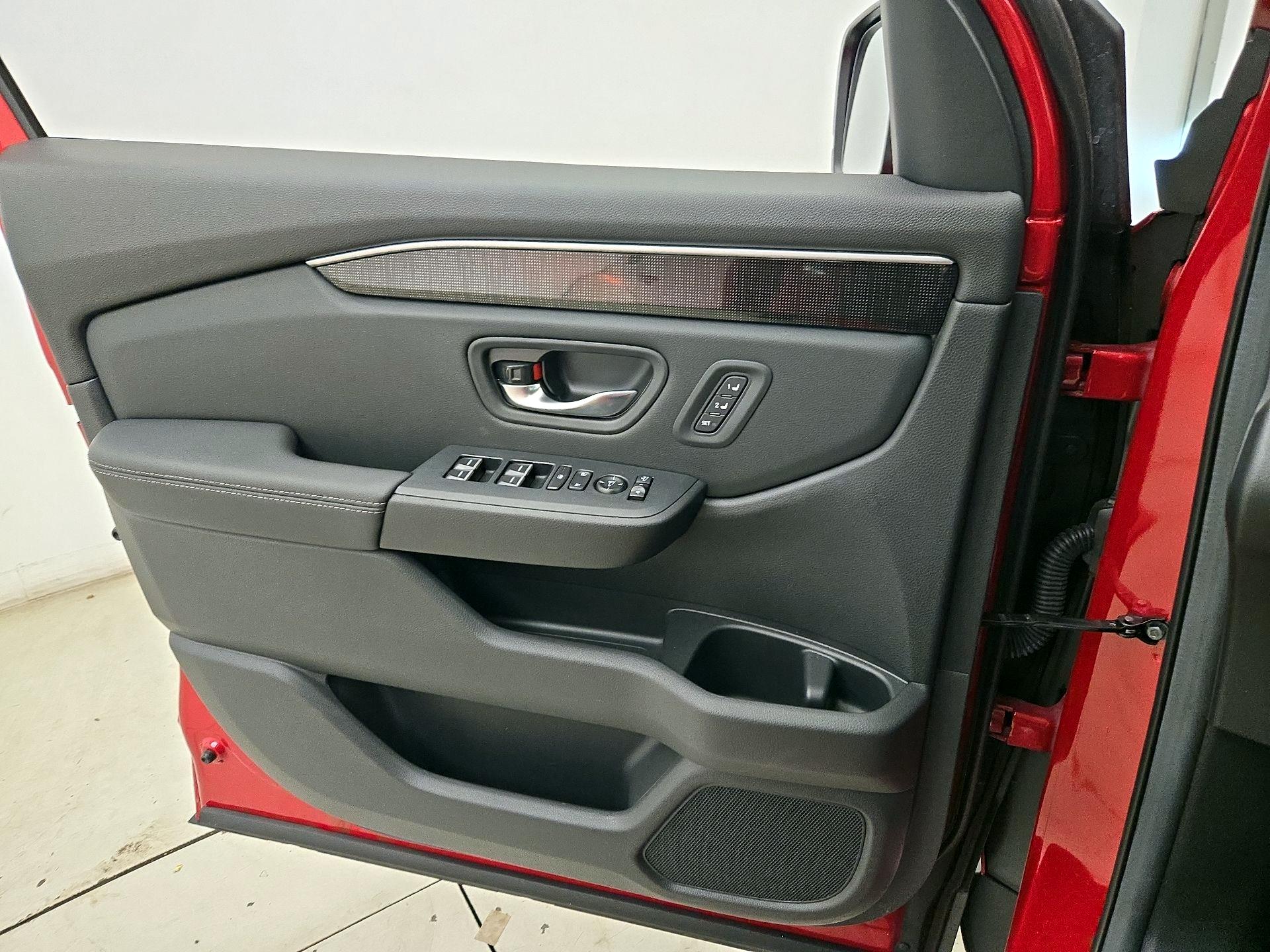 Thumbnail: 2024 Honda Pilot - 12