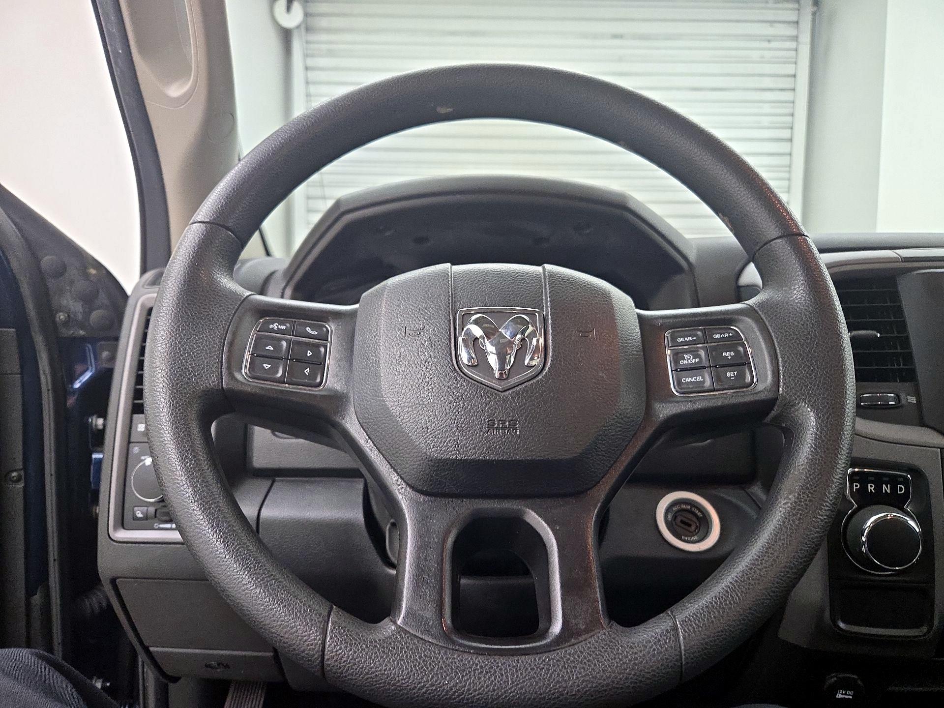 Thumbnail: 2022 RAM 1500 Classic - 10
