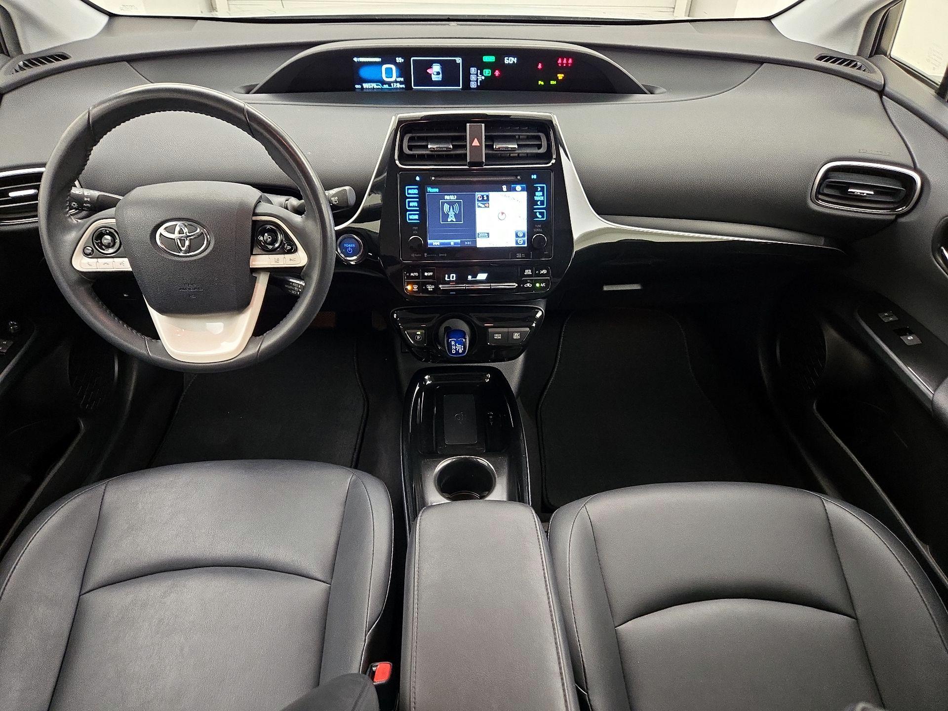 Thumbnail: 2017 Toyota Prius - 9