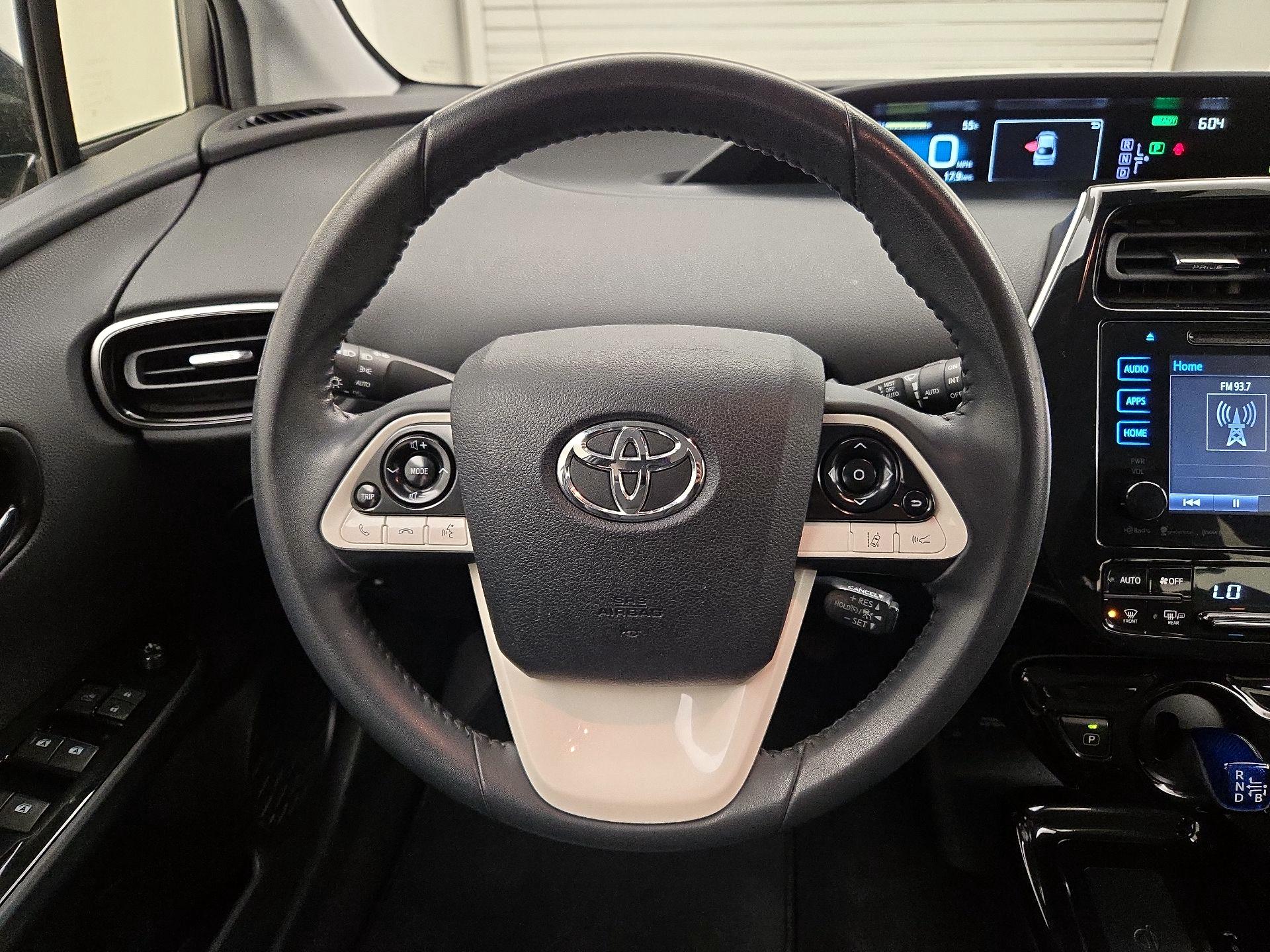 Thumbnail: 2017 Toyota Prius - 10