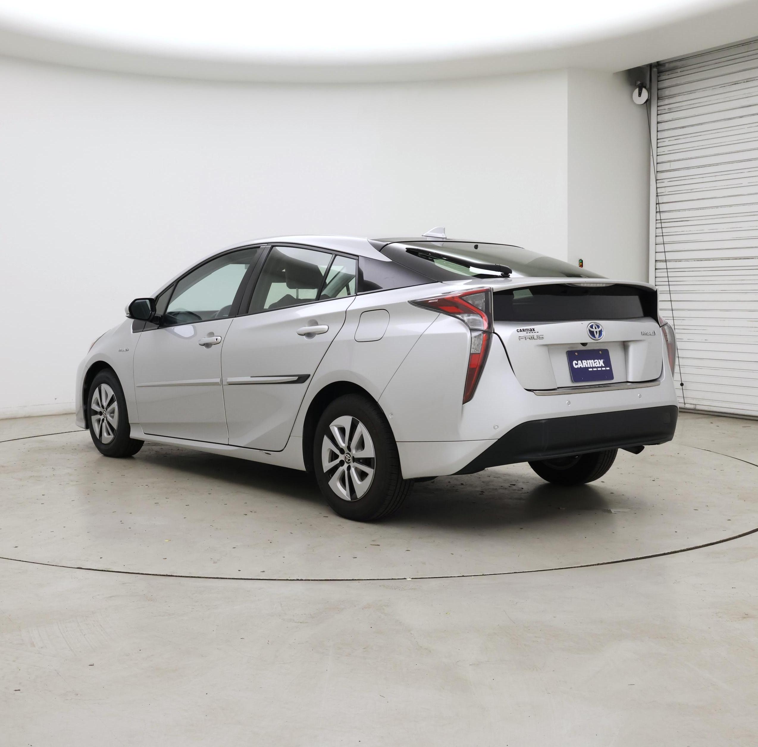 Thumbnail: 2017 Toyota Prius - 2