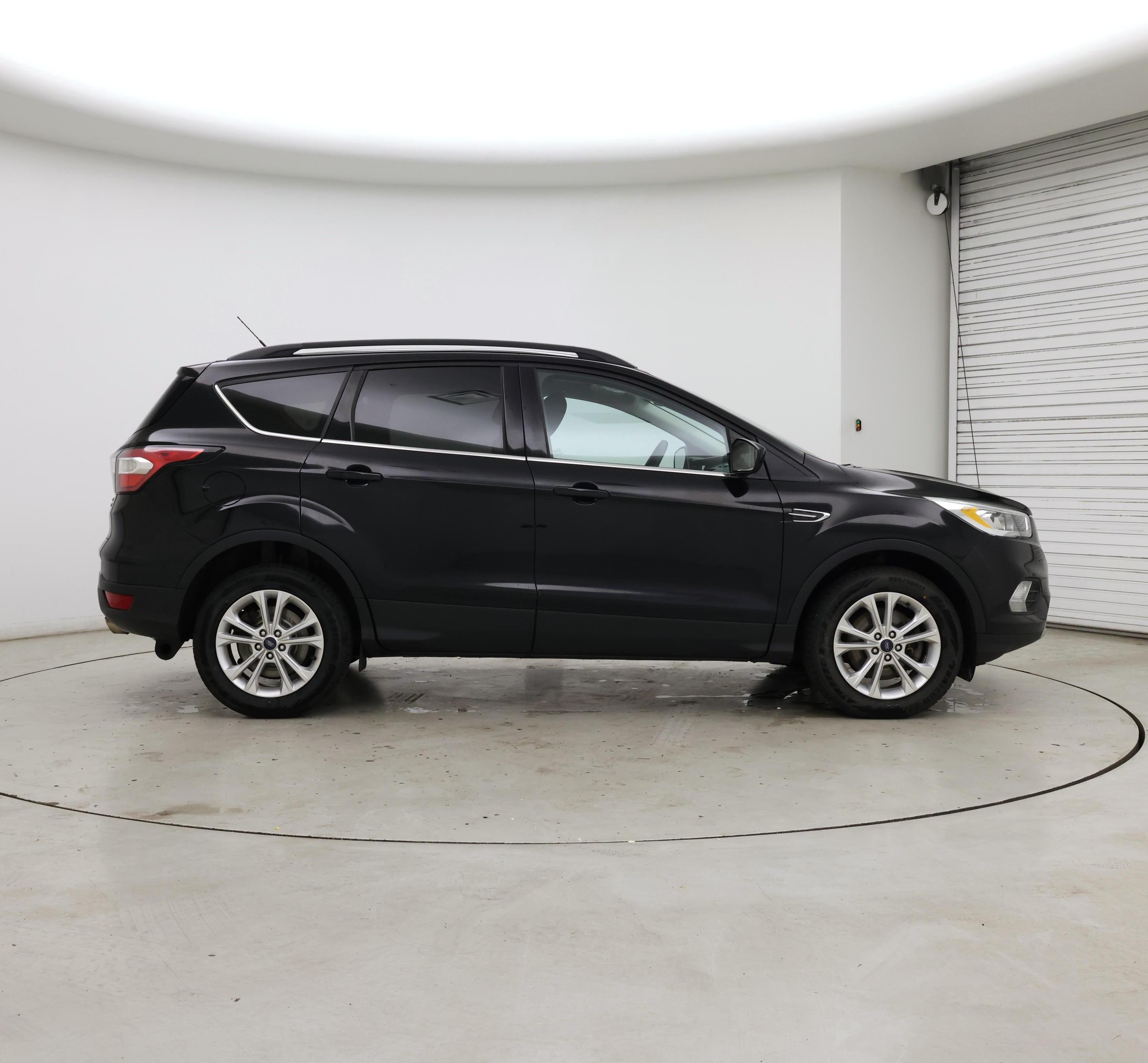 Thumbnail: 2017 Ford Escape - 7