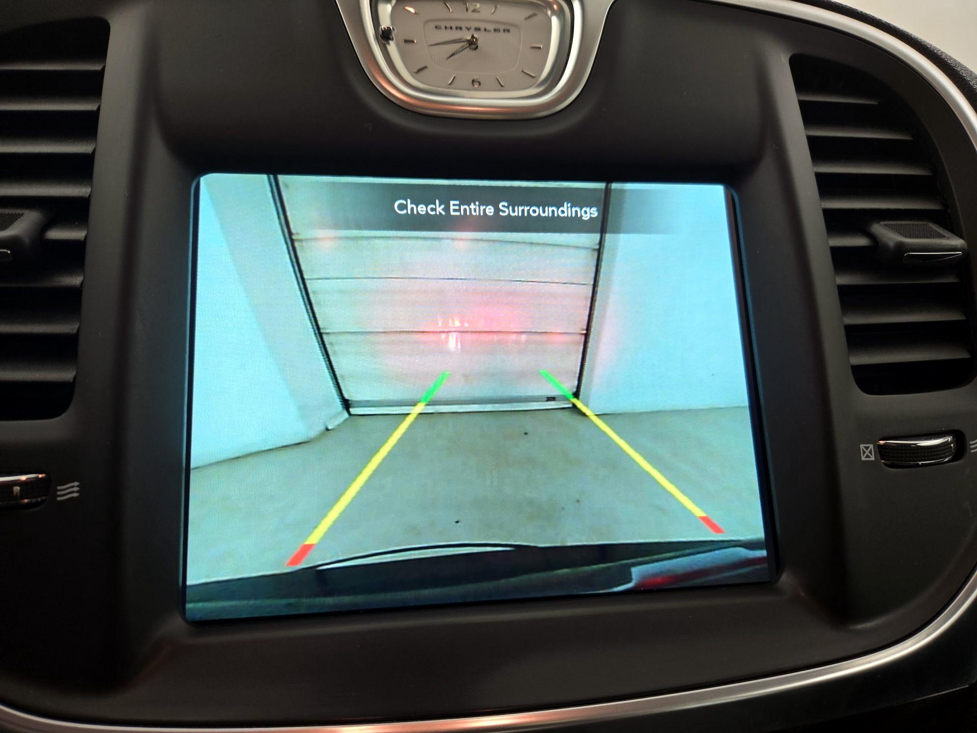 Thumbnail: 2021 Chrysler 300 - 14