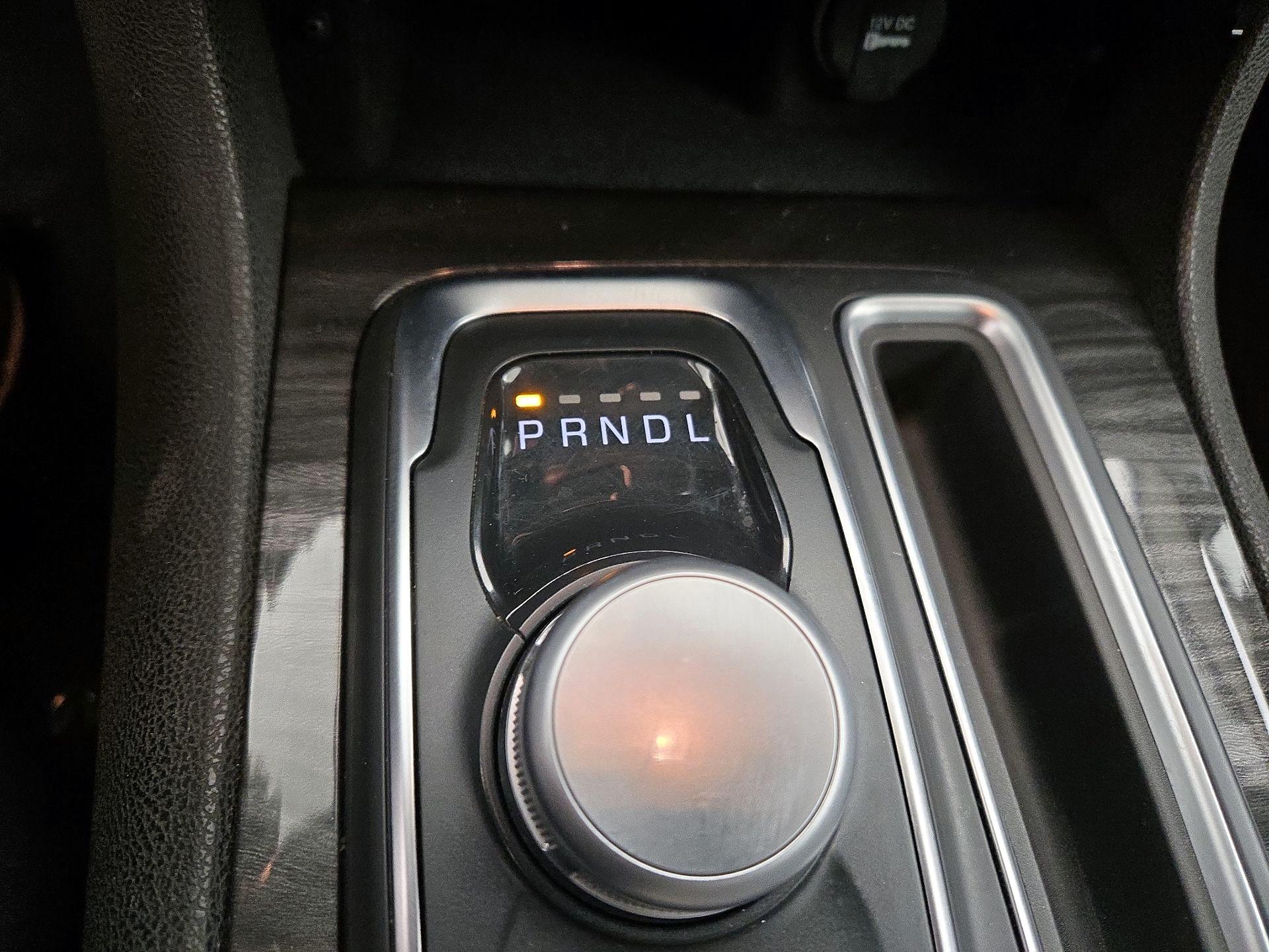 Thumbnail: 2021 Chrysler 300 - 17