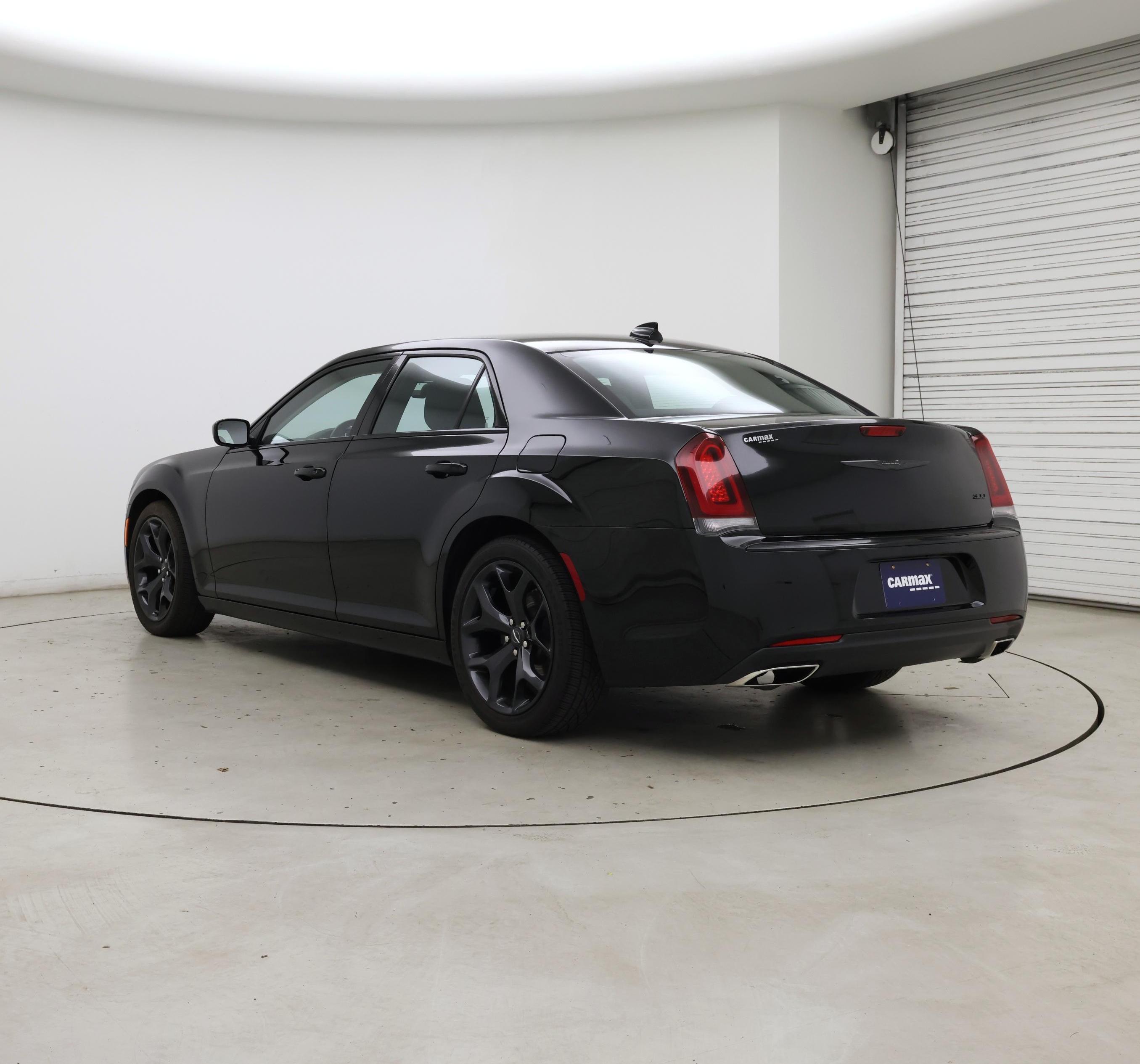 Thumbnail: 2021 Chrysler 300 - 2