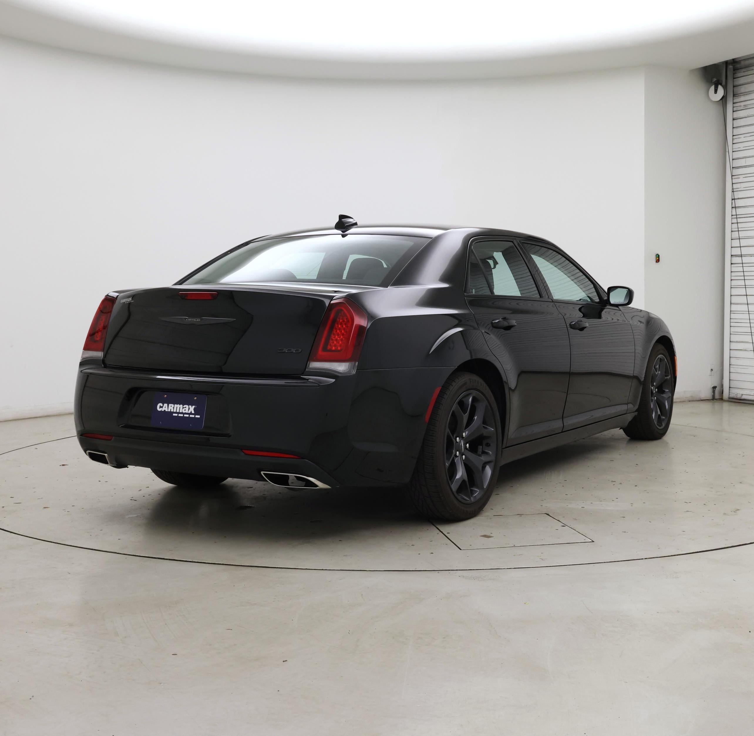 Thumbnail: 2021 Chrysler 300 - 8