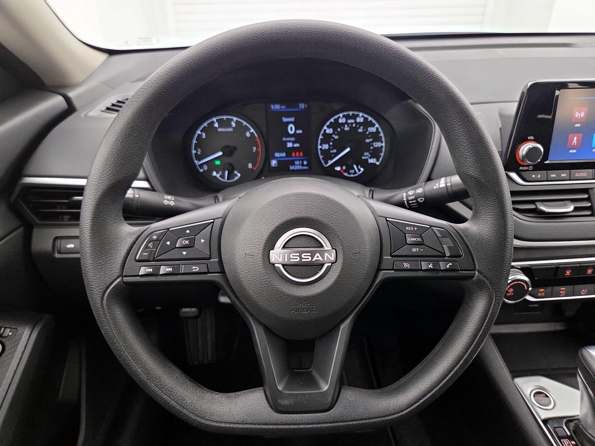 Thumbnail: 2023 Nissan Altima - 10