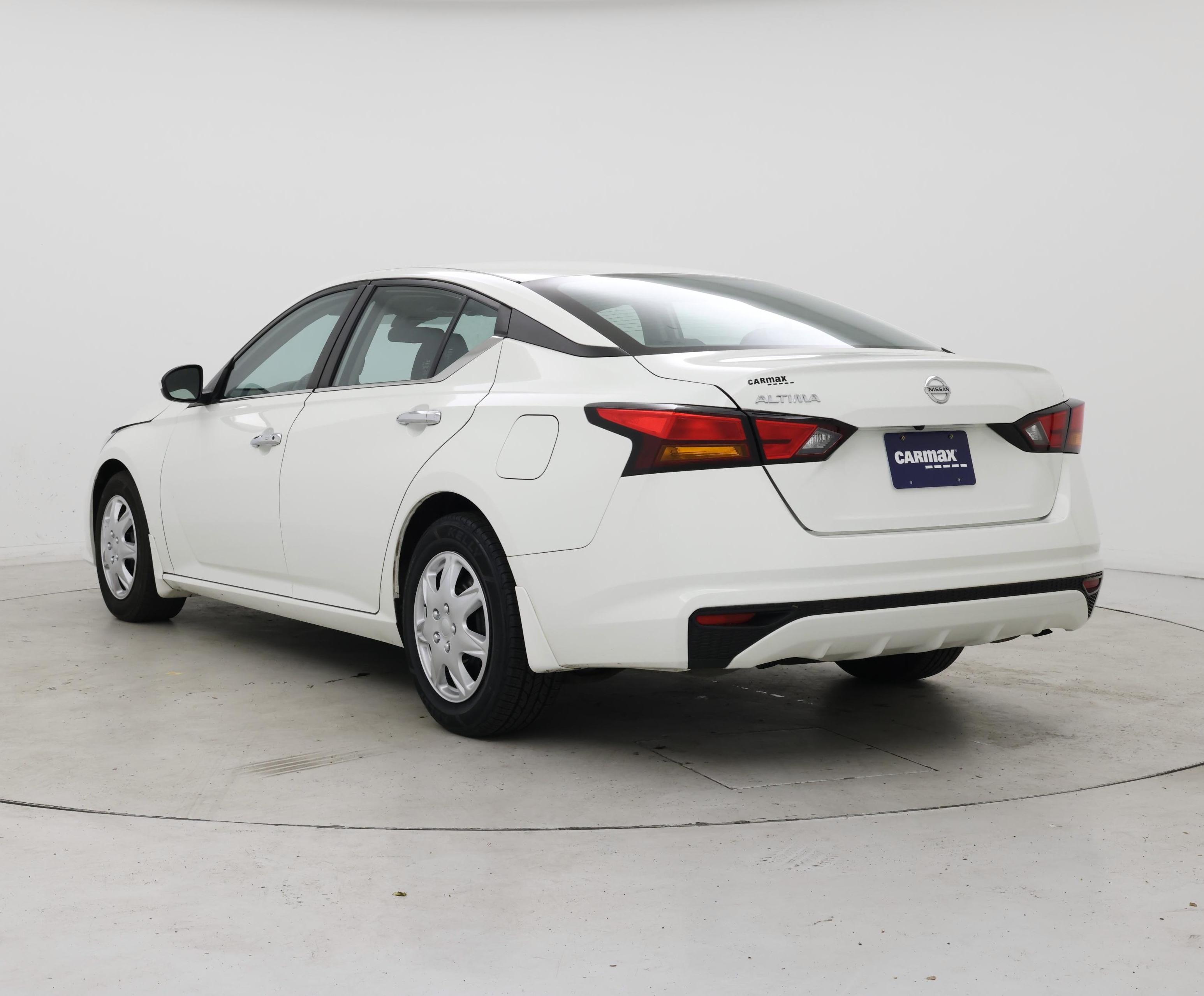 Thumbnail: 2022 Nissan Altima - 2