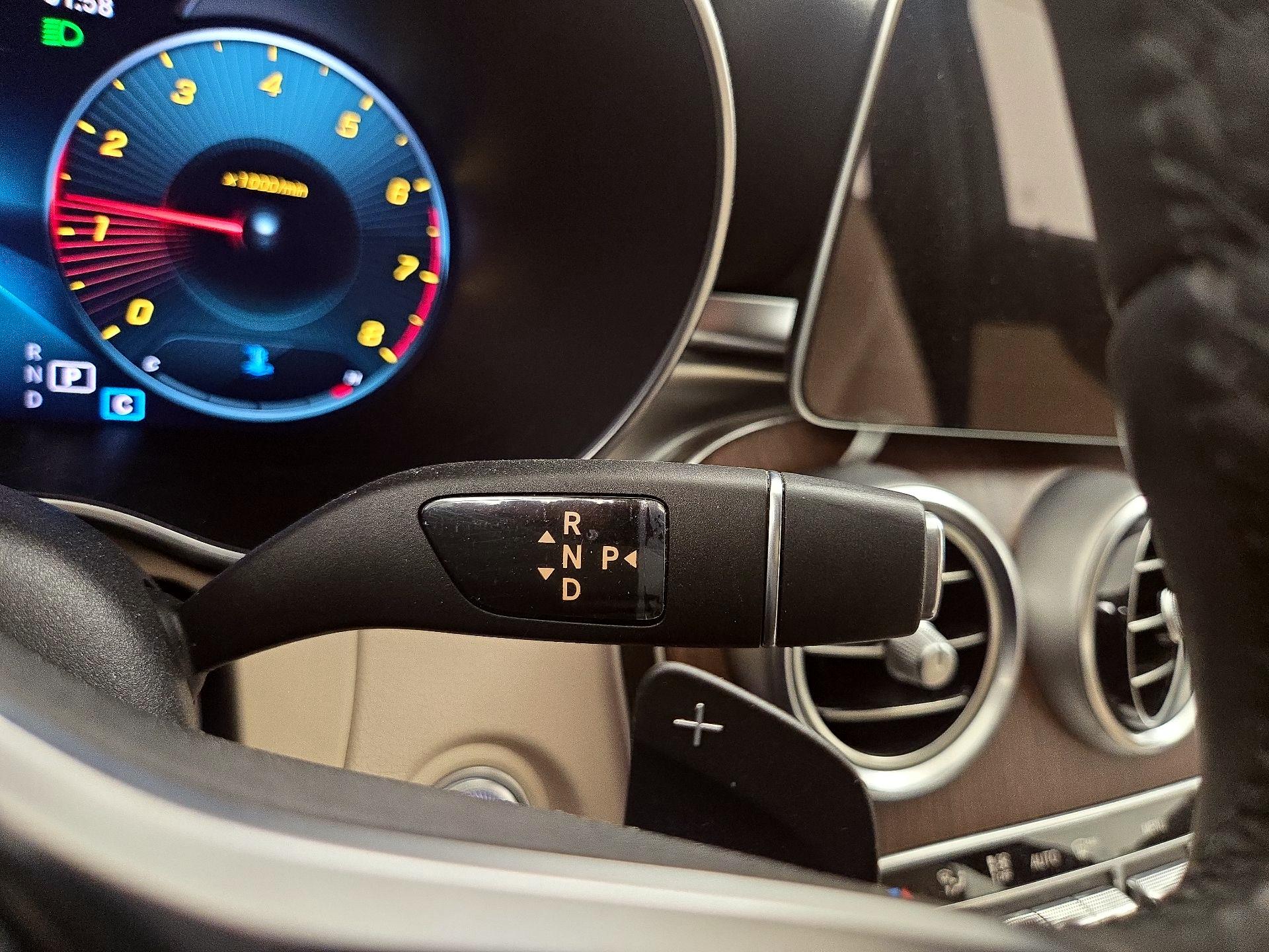 Thumbnail: 2021 Mercedes-Benz C-Class - 17