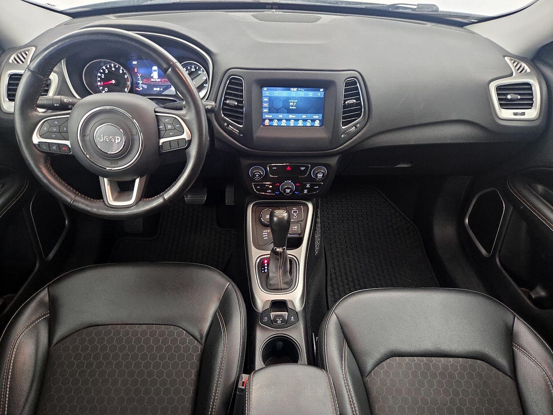 Thumbnail: 2020 Jeep Compass - 9