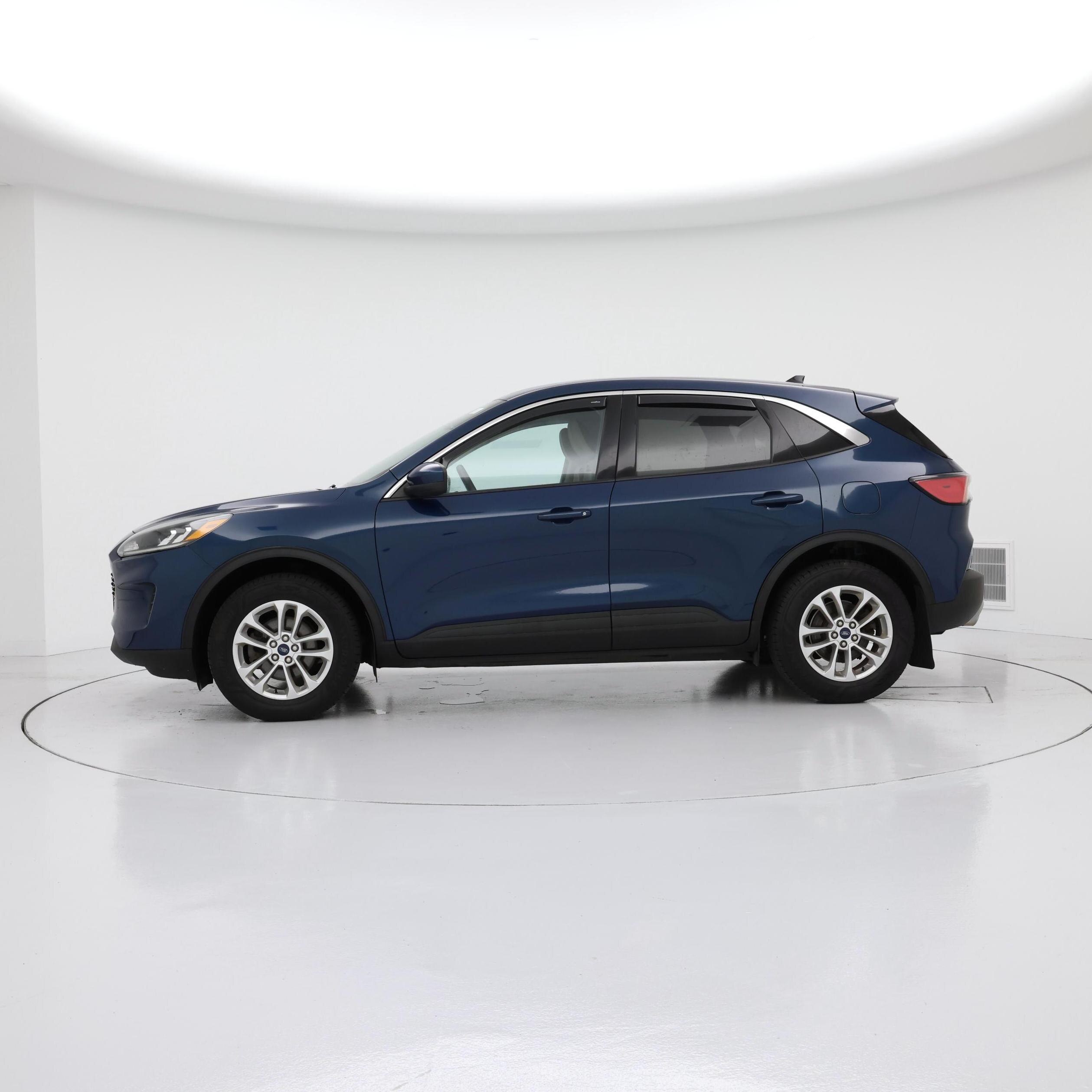 Thumbnail: 2020 Ford Escape - 3