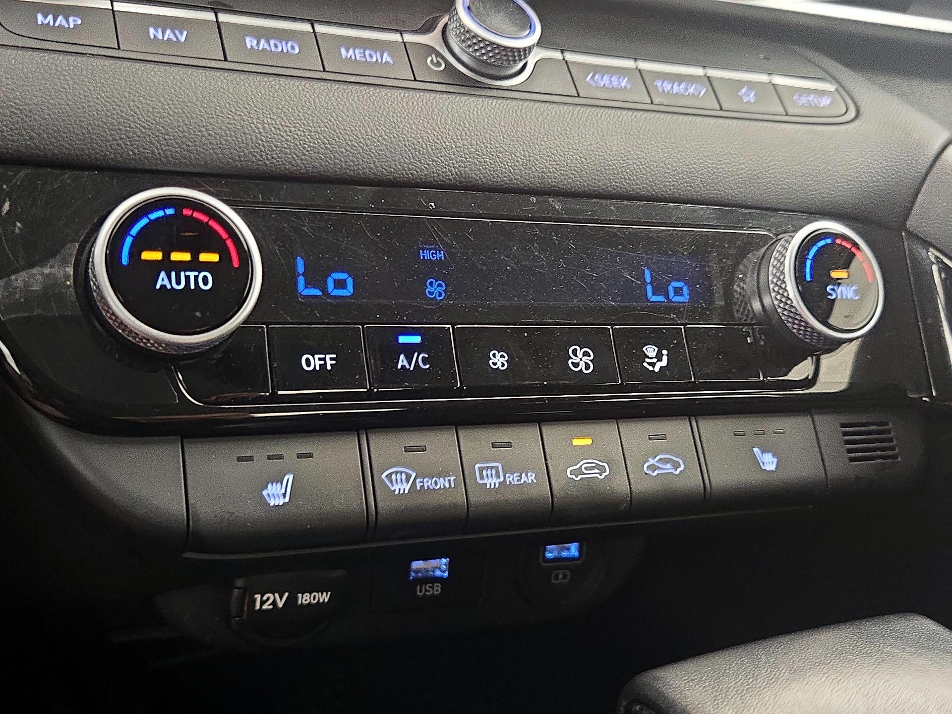 Thumbnail: 2023 Hyundai Elantra - 17