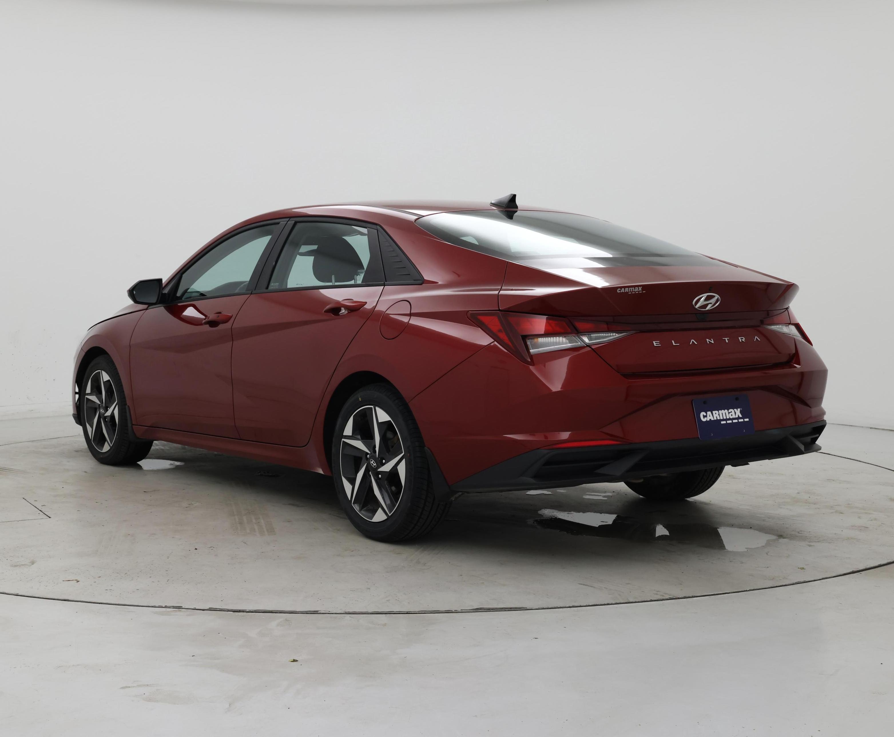 Thumbnail: 2023 Hyundai Elantra - 2