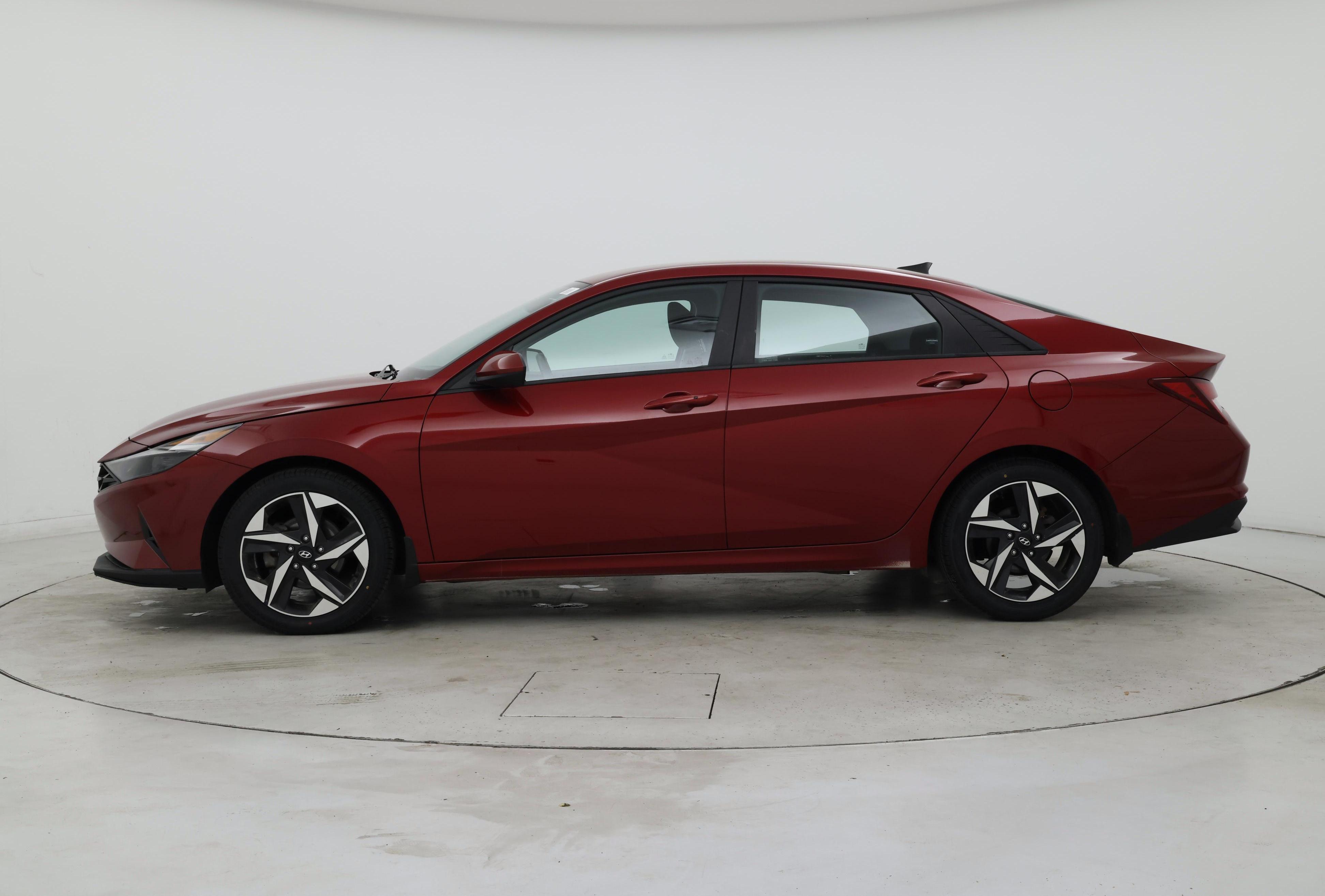 Thumbnail: 2023 Hyundai Elantra - 3