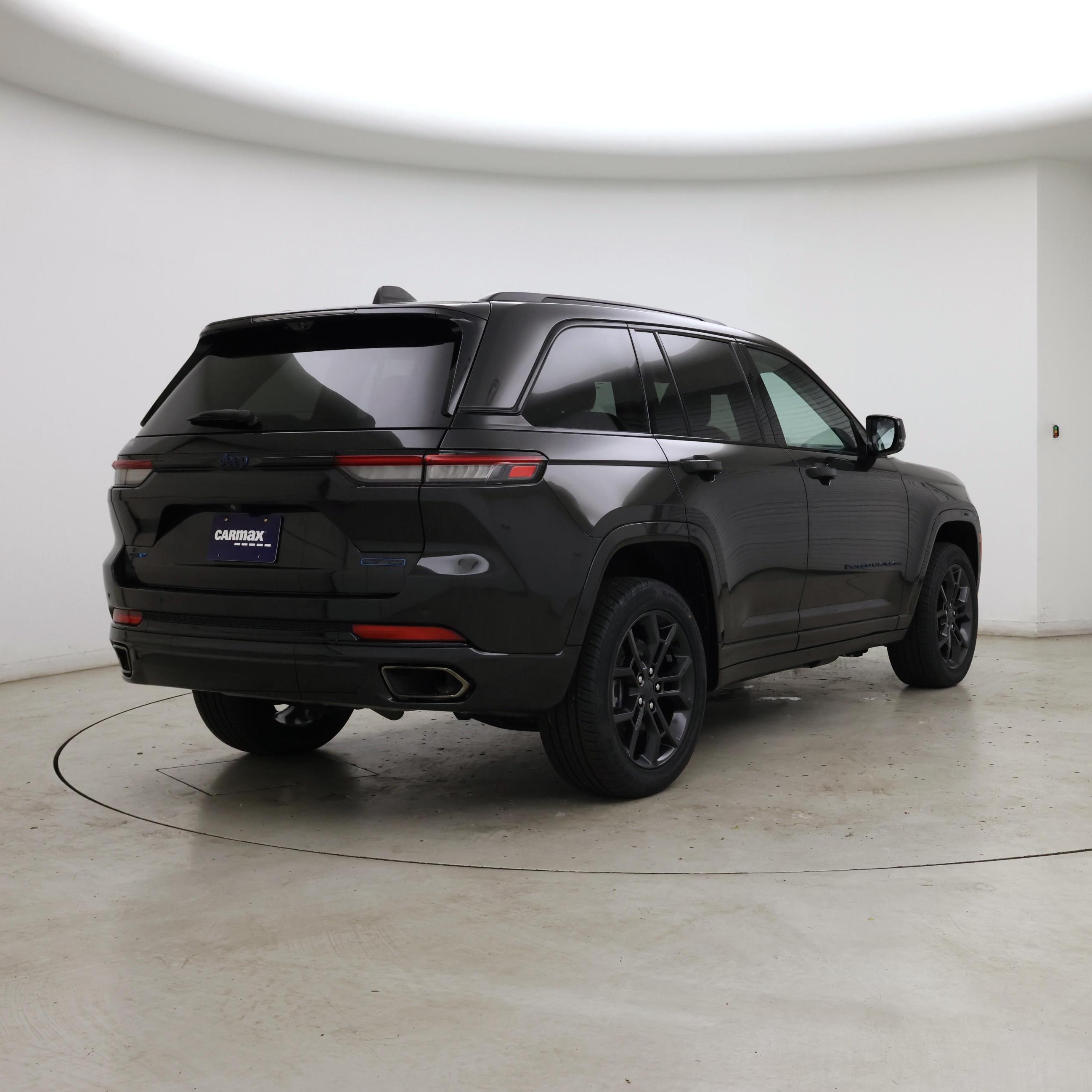 Thumbnail: 2023 Jeep Grand Cherokee - 8