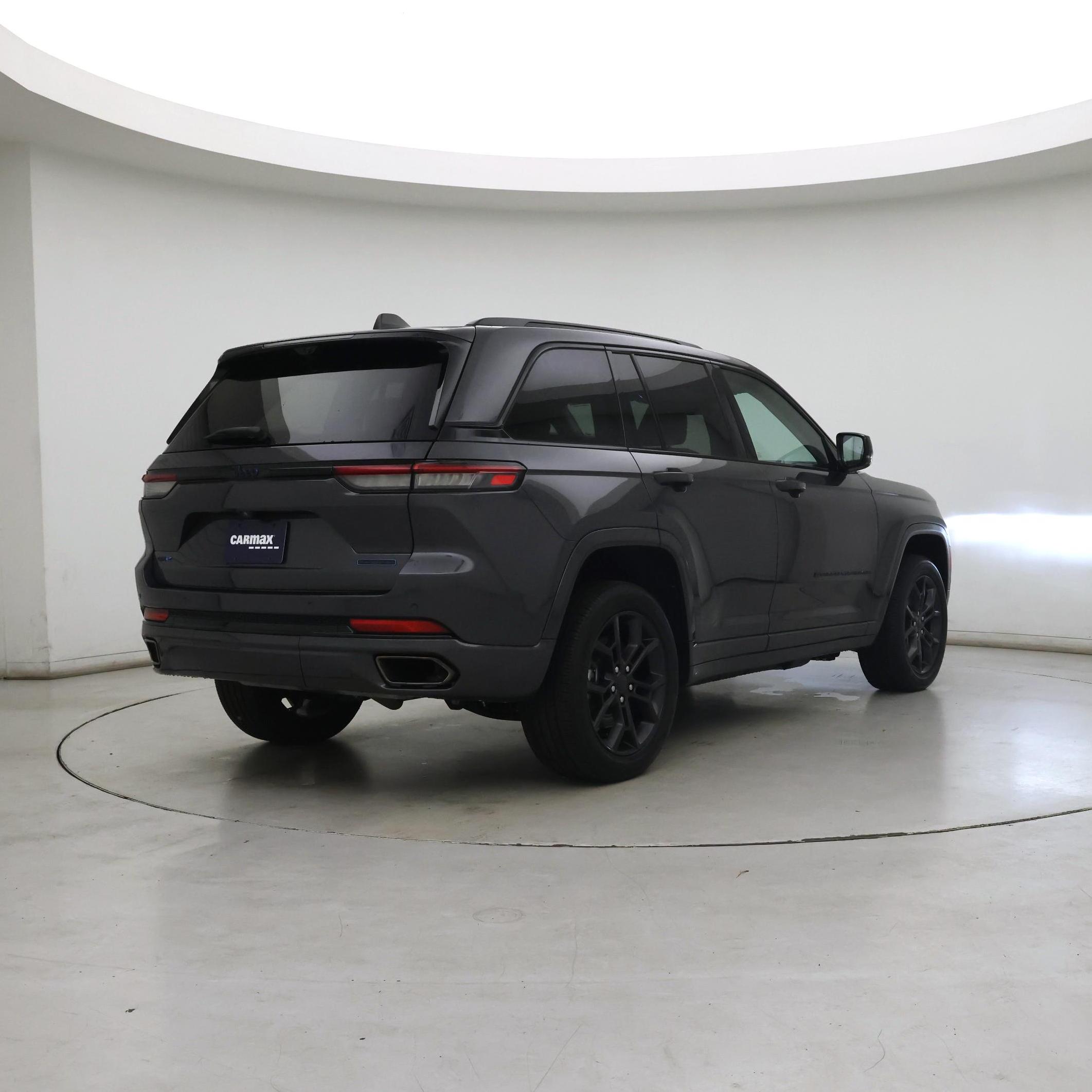 Thumbnail: 2023 Jeep Grand Cherokee - 8