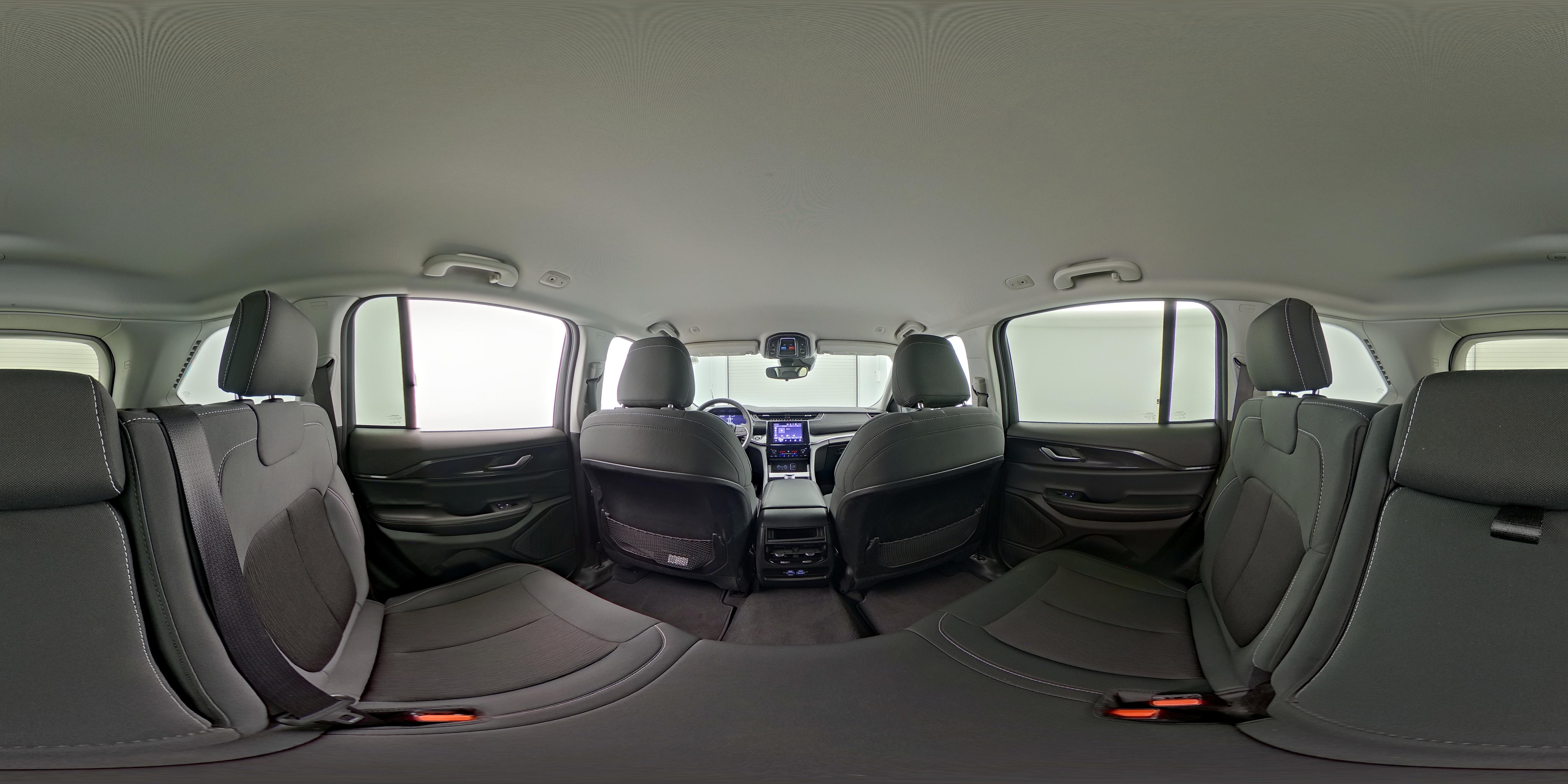 2023 Jeep Grand Cherokee Laredo - Photo 25